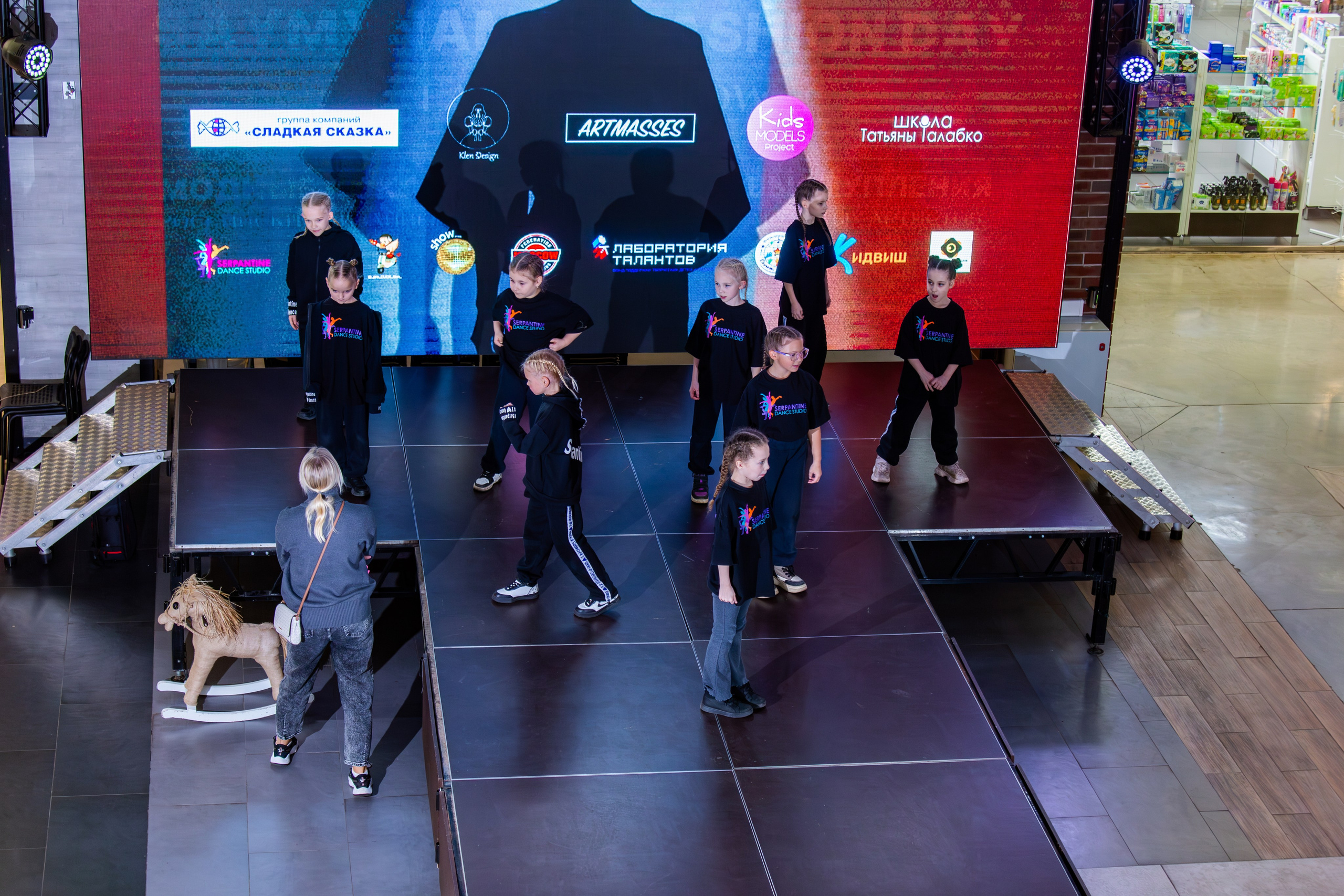 SAYMYNAME FASHION SHOW. Репортажный, семейный, свадебный, портретный фотограф