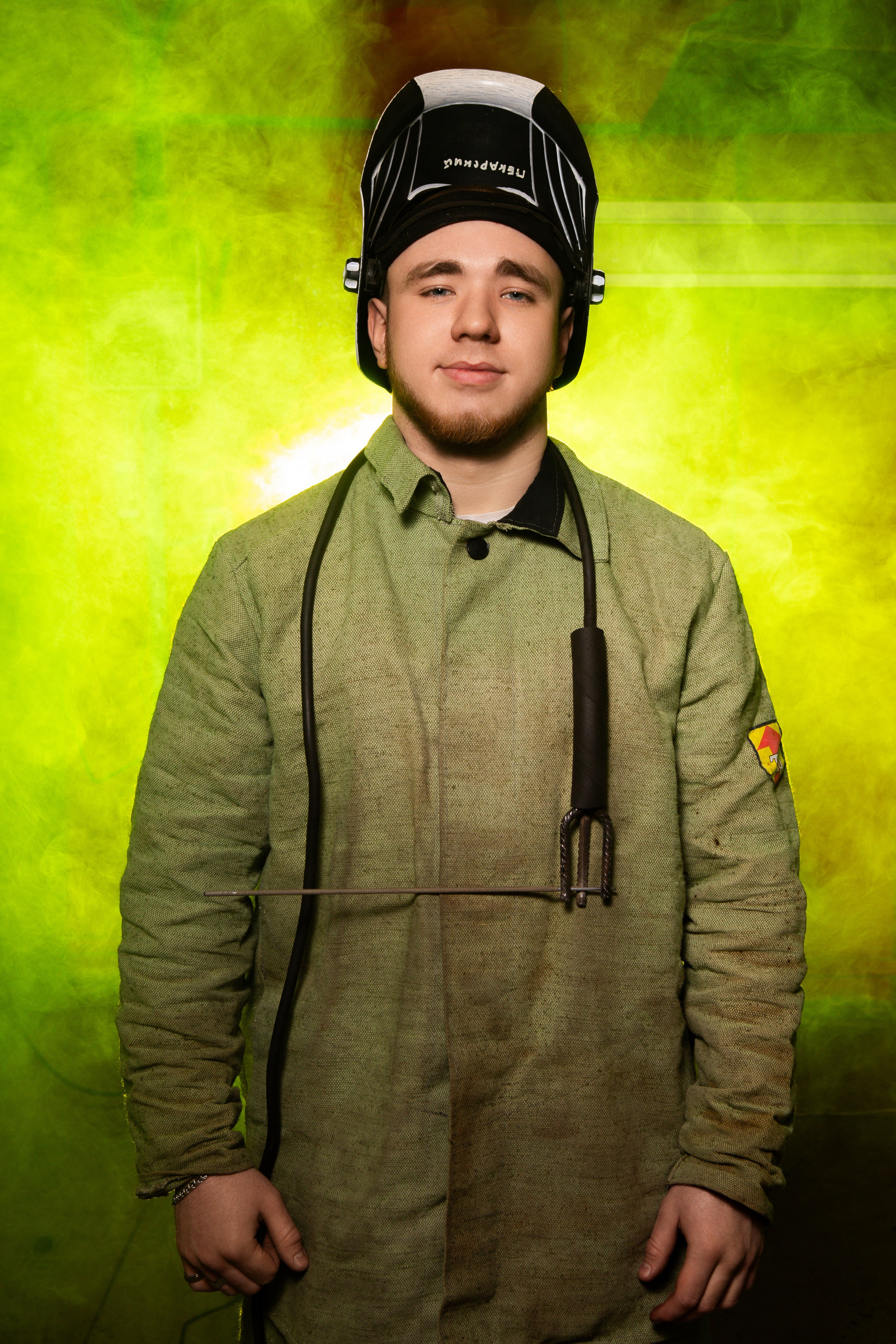 Портретная Фотосессия в Цеху для Выпускников Сварщиков | Твой Альбом Мценск. ТВОЙ АЛЬБОМ / ТВОИ ПРАВИЛА