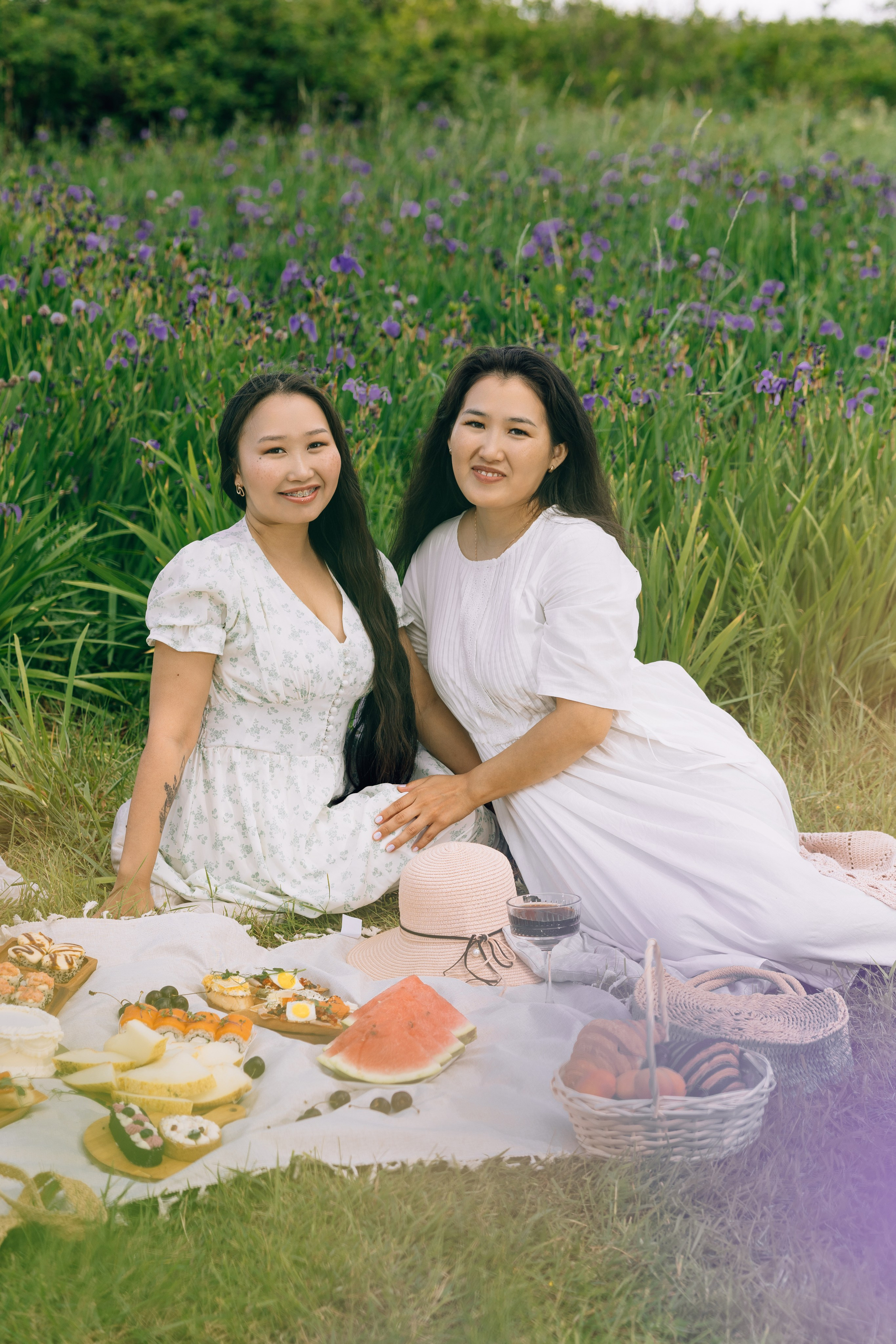 На ирисовом поле. Фотограф Якутск Зоя Николаева