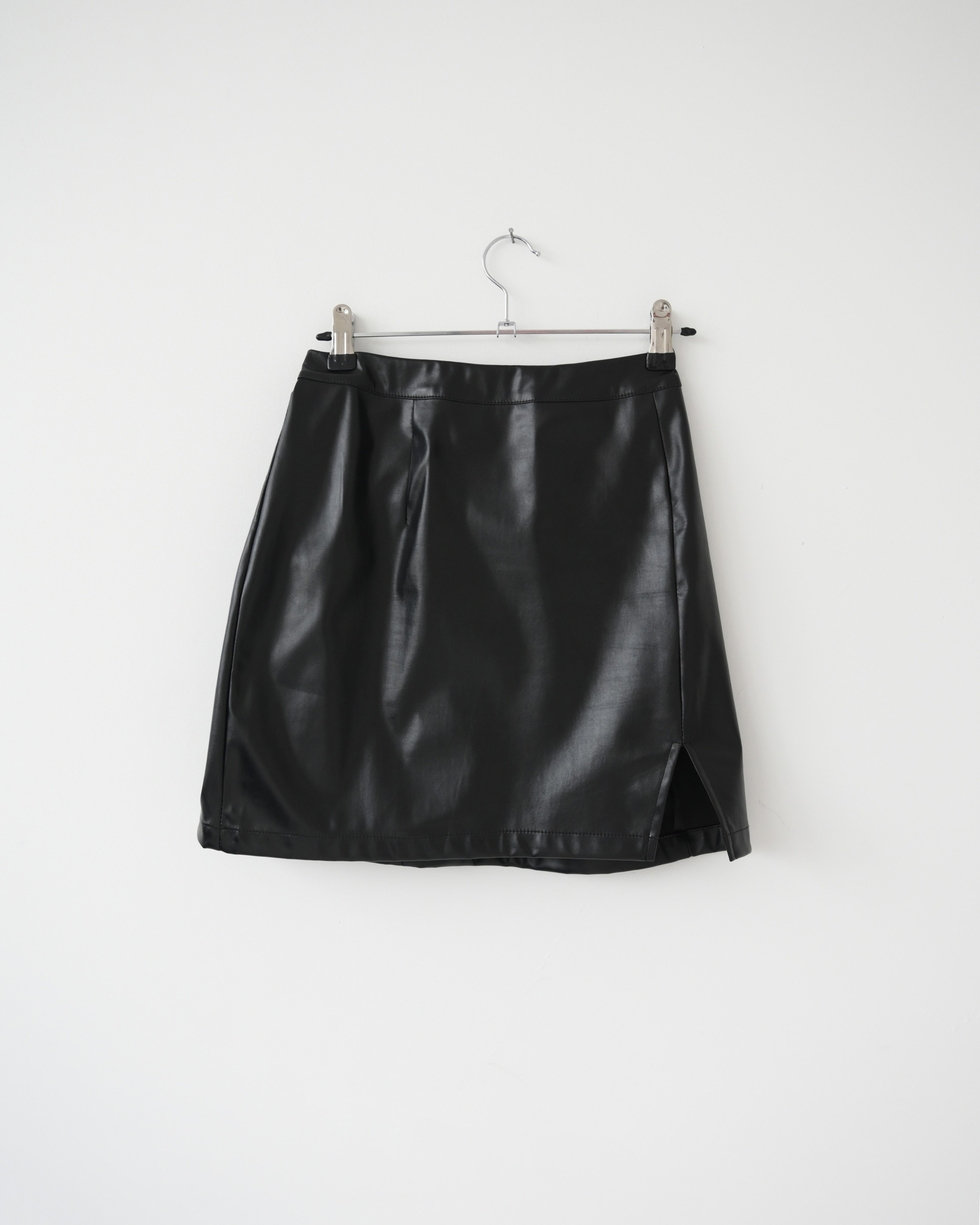 Юбка кожаная 500 руб/час Размер S,M | Залоговая стоимость - 2000 руб 