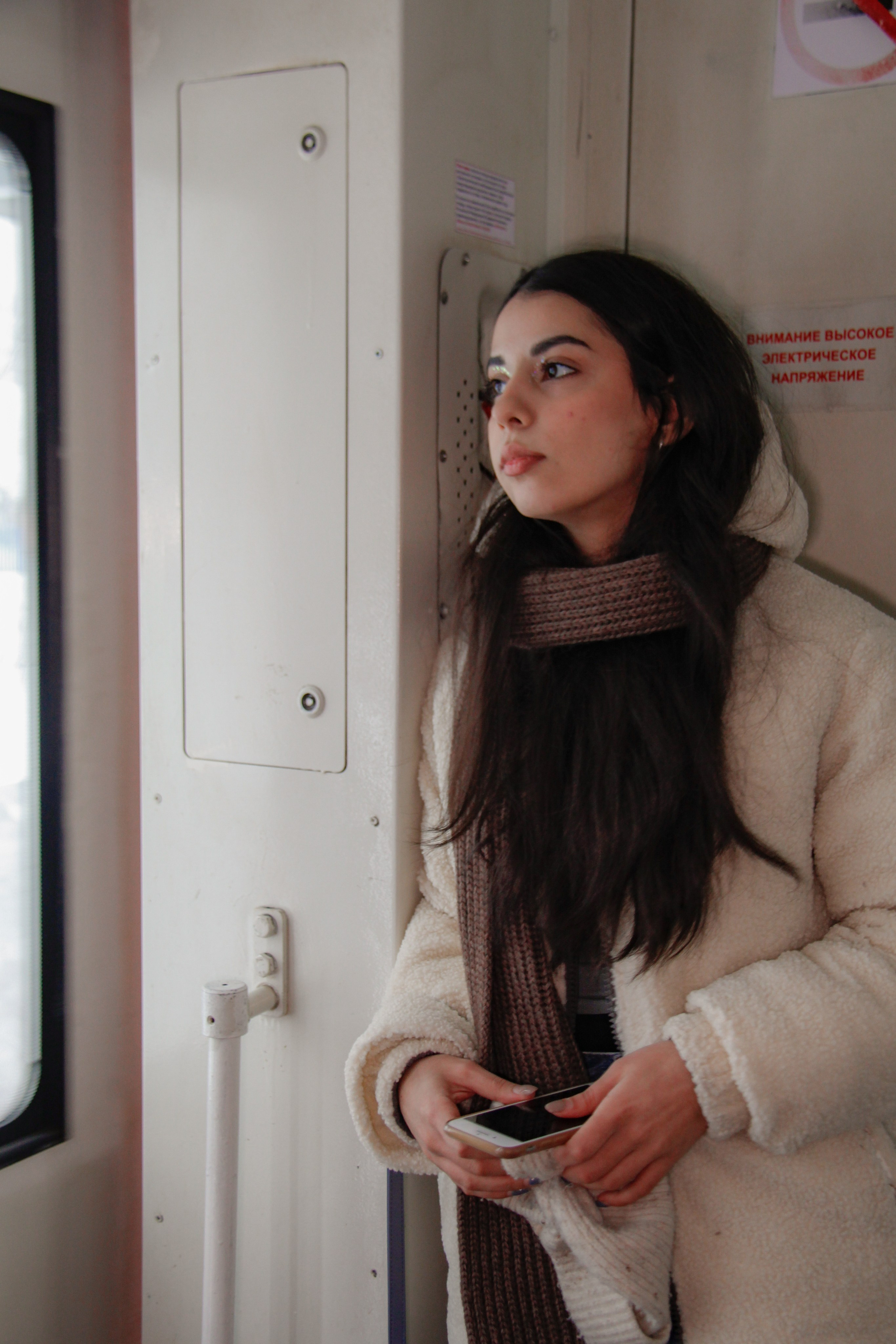 Зимние ветры дуют с озера. Натали. Janie valde |photographer & visual artist