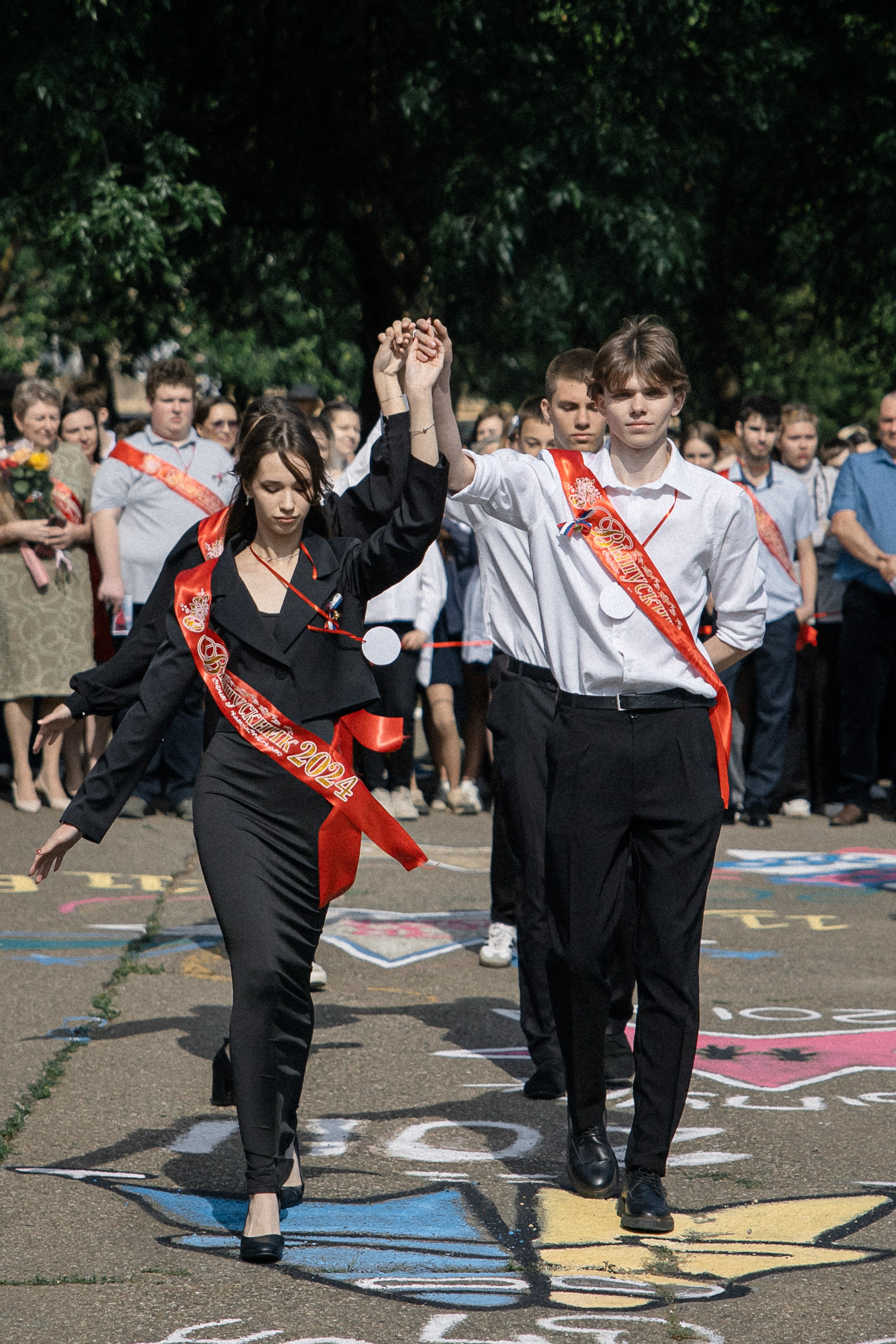 Последний звонок — линейка. Свадебный фотограф Роман Еремеев