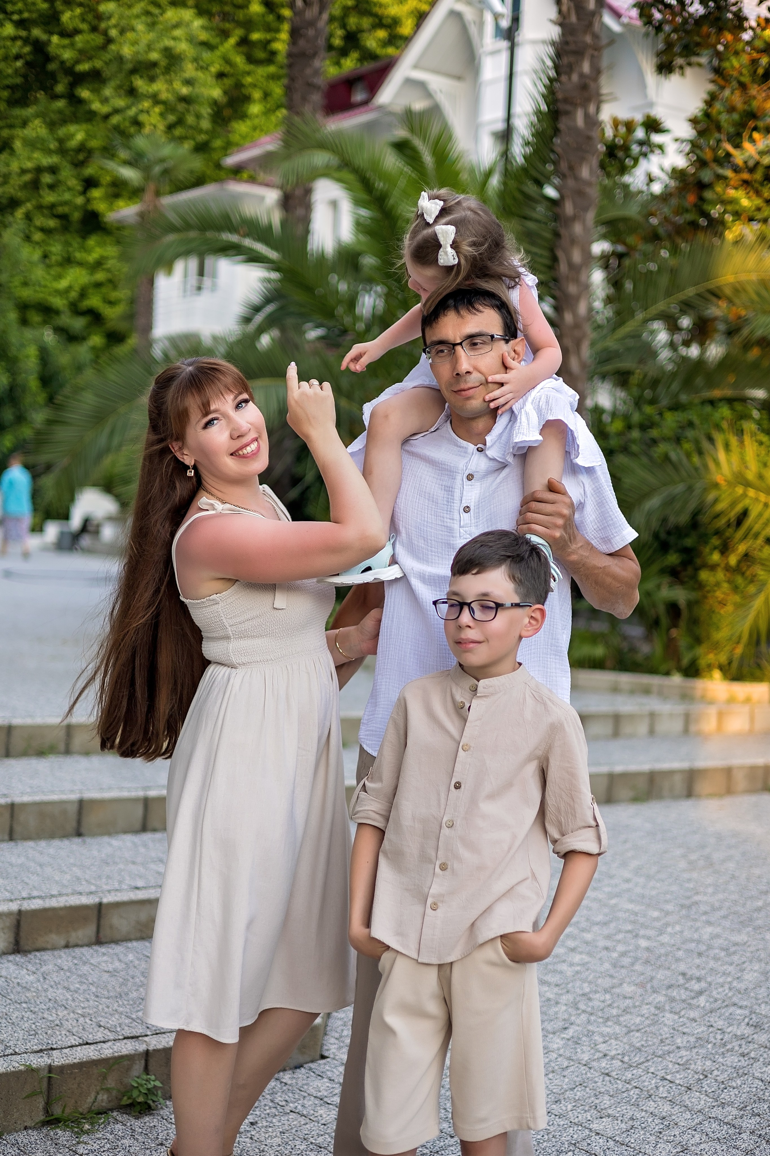 Отдых в Гагре. Свадебный и семейный фотограф в Абхазии Эля Цишба