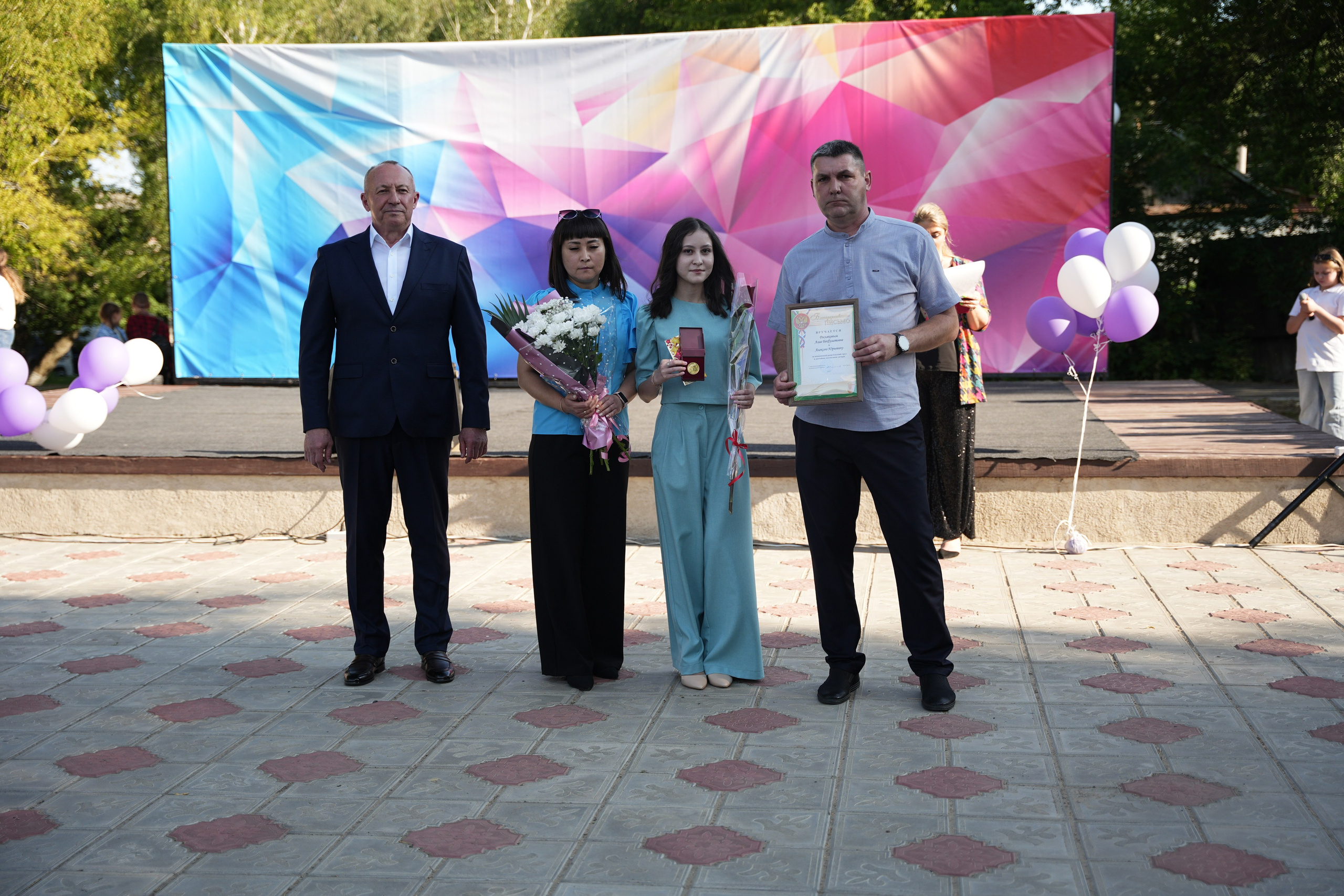 Выпускной в парке. Ольга Плаксина фотограф в Саратове