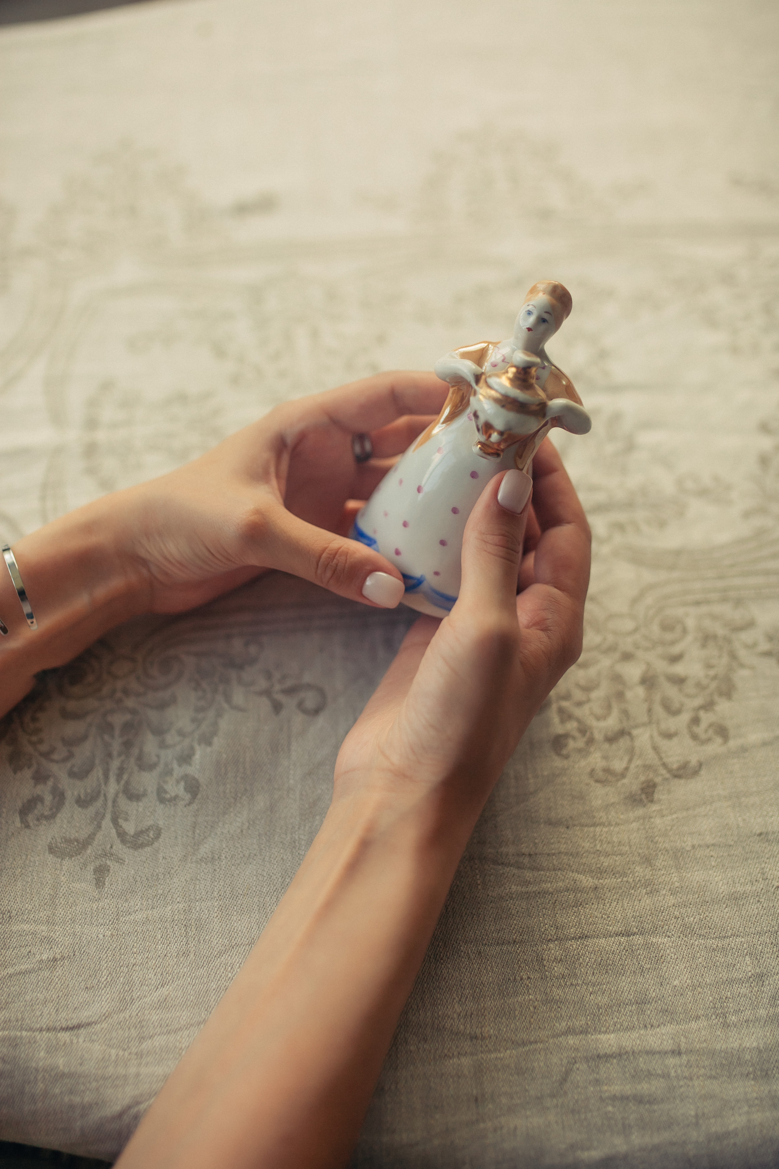 Контент для хозяйки арт-клуба WiseArt Ольги Полуэктовой. Фотограф в Москве Наталья Спиридонова