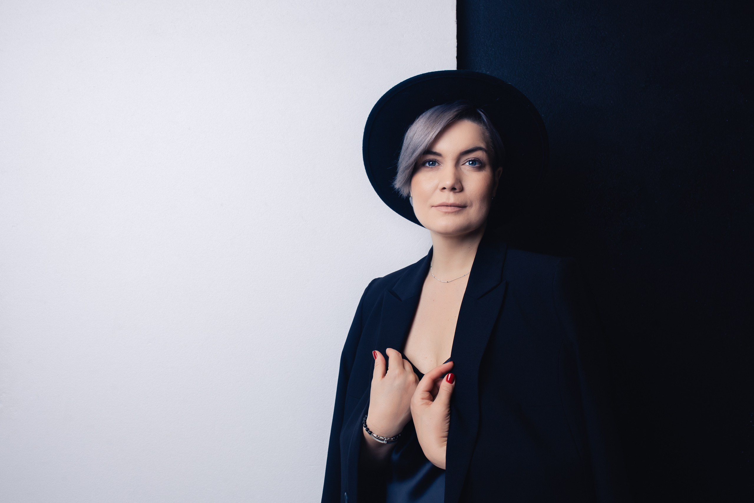 Контент для трансформационного коуча и стилиста Лины Грин. Фотограф в Москве Наталья Спиридонова