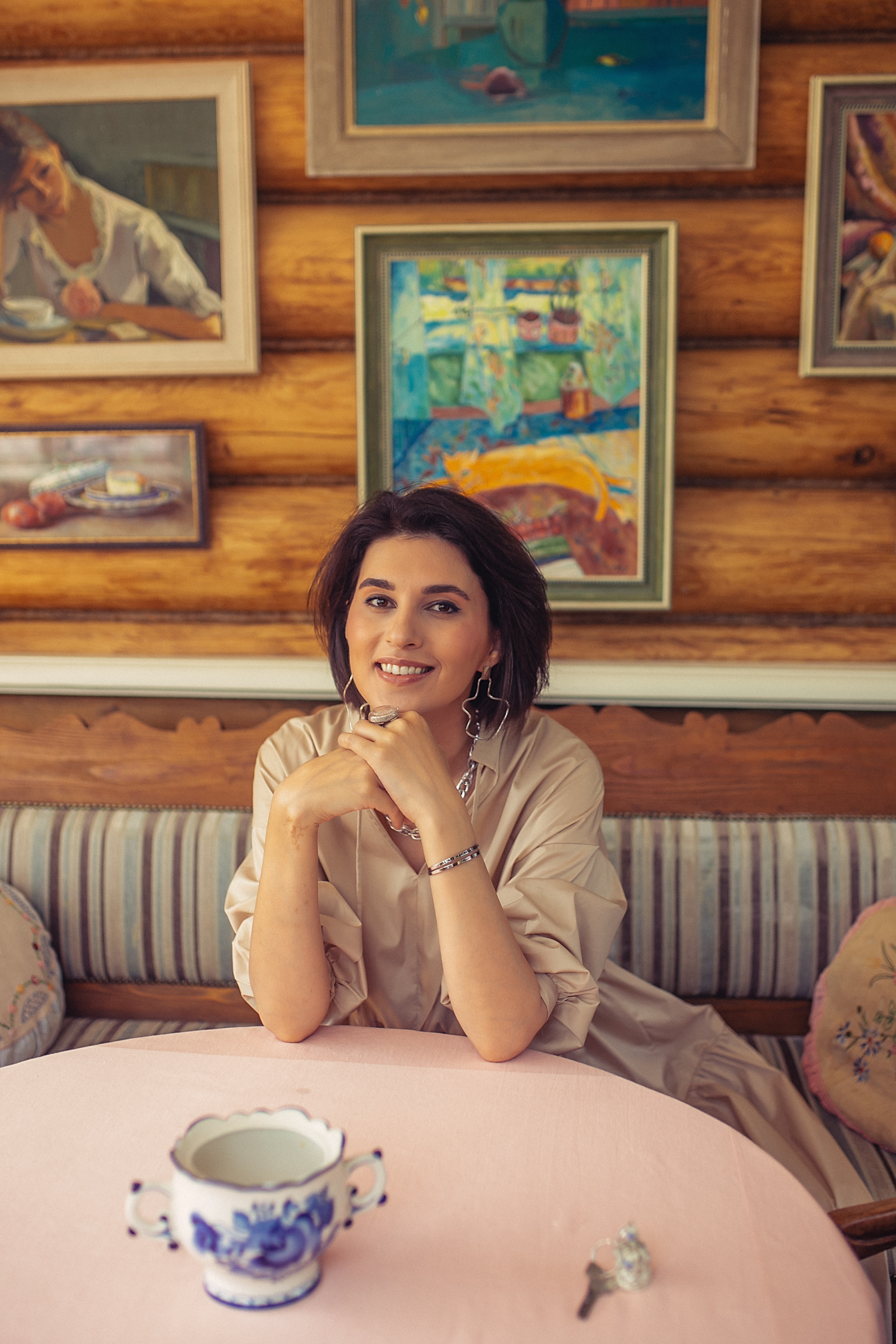 Контент для хозяйки арт-клуба WiseArt Ольги Полуэктовой. Фотограф в Москве Наталья Спиридонова