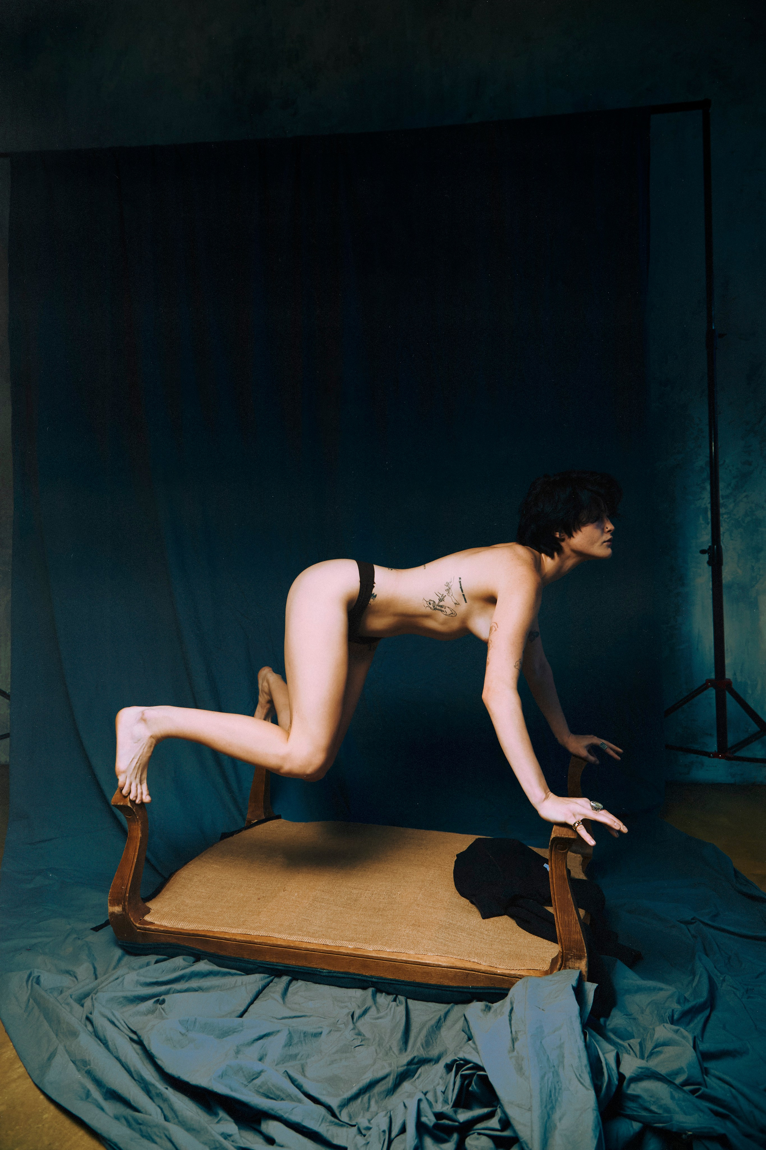 Alan (lumpenmen). Arina Kharakhashian