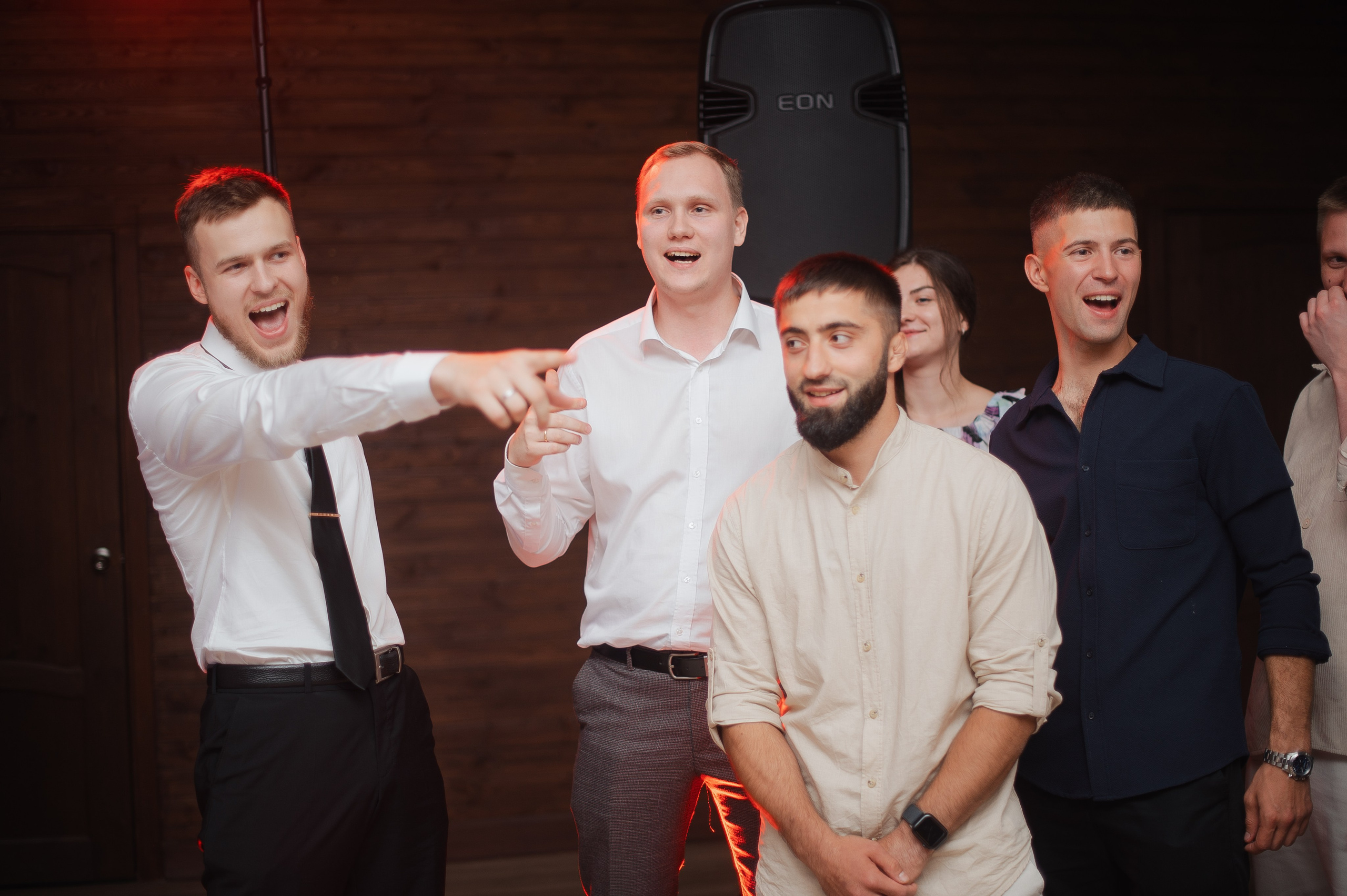 Свадьба на берегу Волги. Свадебный фотограф в Ярославле Денис Медоваров