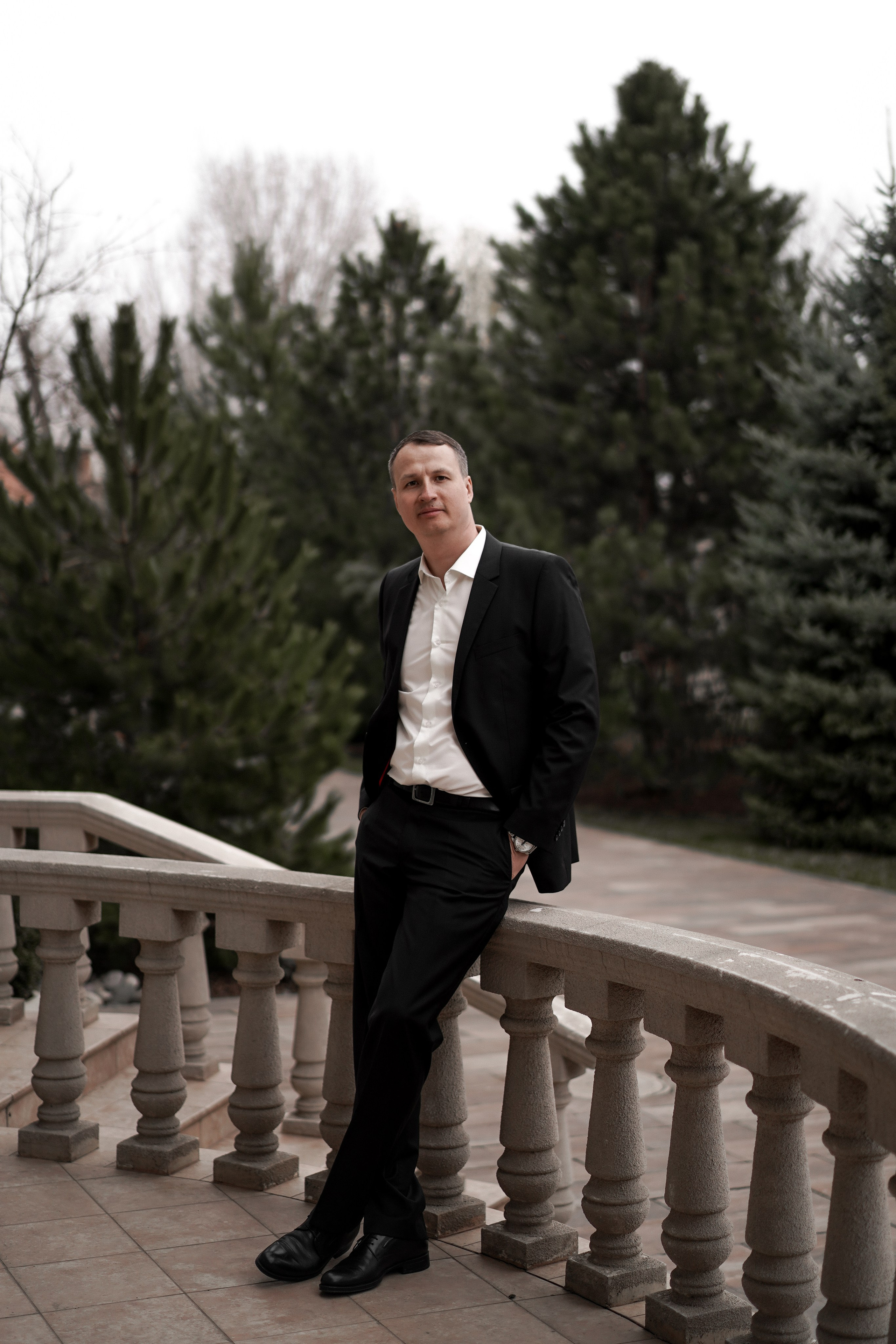 Свадебная фотосессия в Графском парке. Ростов-на-Дону. Свадебный фотограф в Ростове-на-Дону. Таинство Крещения и Венчания, семейные фотосессии. Алёна Чёботова