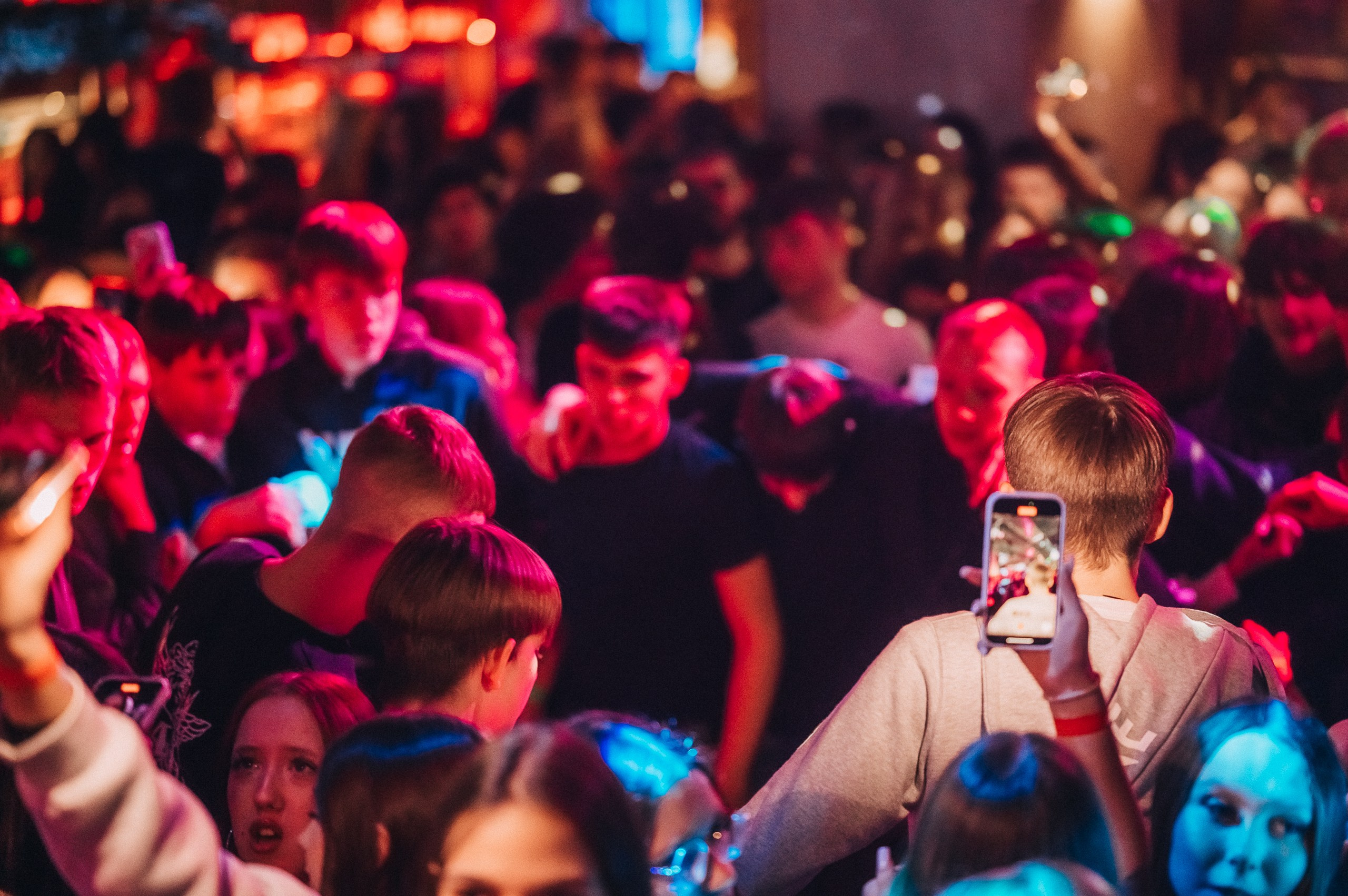 8 MARCH WOMENS DAY PARTY. Фотограф в Кемерово Владислав Шульц