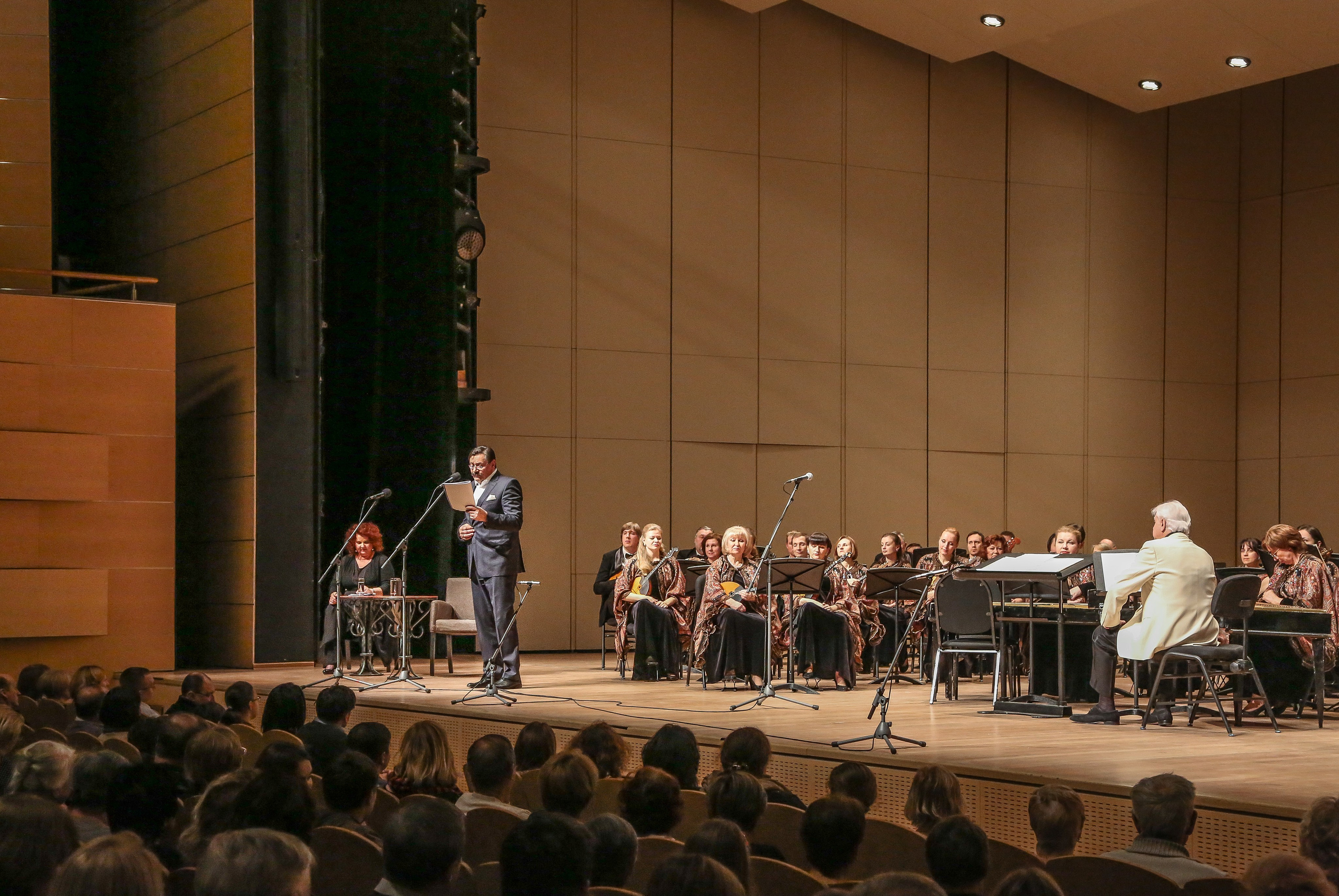 Концерт «Король репортеров» с Дмитрием Назаровым. Дарья Письменюк / Darya Leitstern — фотограф, музыкант, журналист, путешественник
