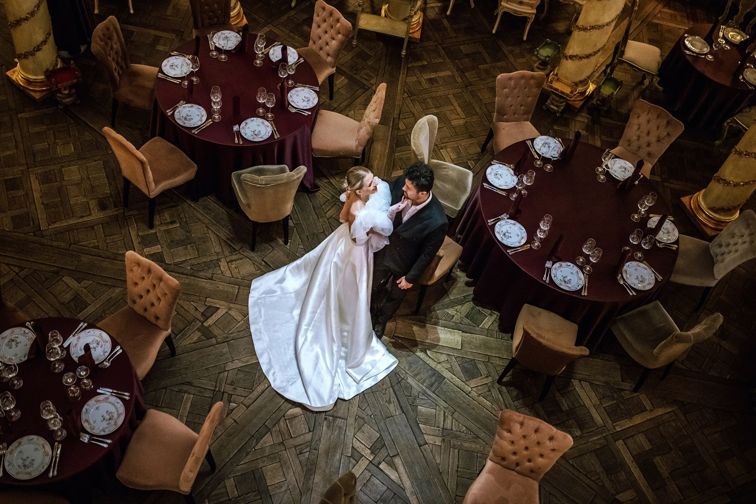 Свадьба в ресторане Турандот. Фотограф и видеограф Москва. Свадебный фотограф, видеограф. Выпускные альбомы. Оживающие альбомы