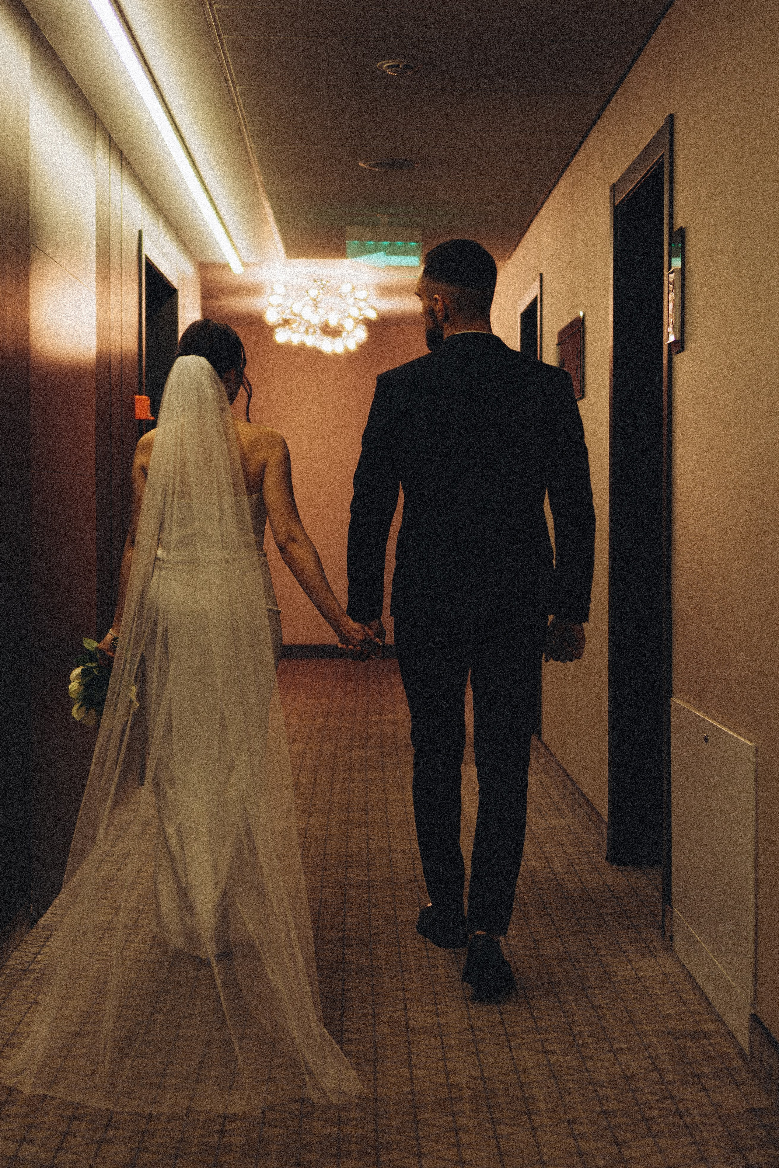 СВАДЕБНАЯ СЬЕМКА СБОРОВ ЖЕНИХА И НЕВЕСТЫ В ОТЕЛЕ И ТАКЖЕ ФОТОСЕССИИЯ В ОТЕЛЕЕ МЕГАПОЛИС БРЯНСК. Профессиональный фотограф, Санкт-Петербург — Виктория Богомолова