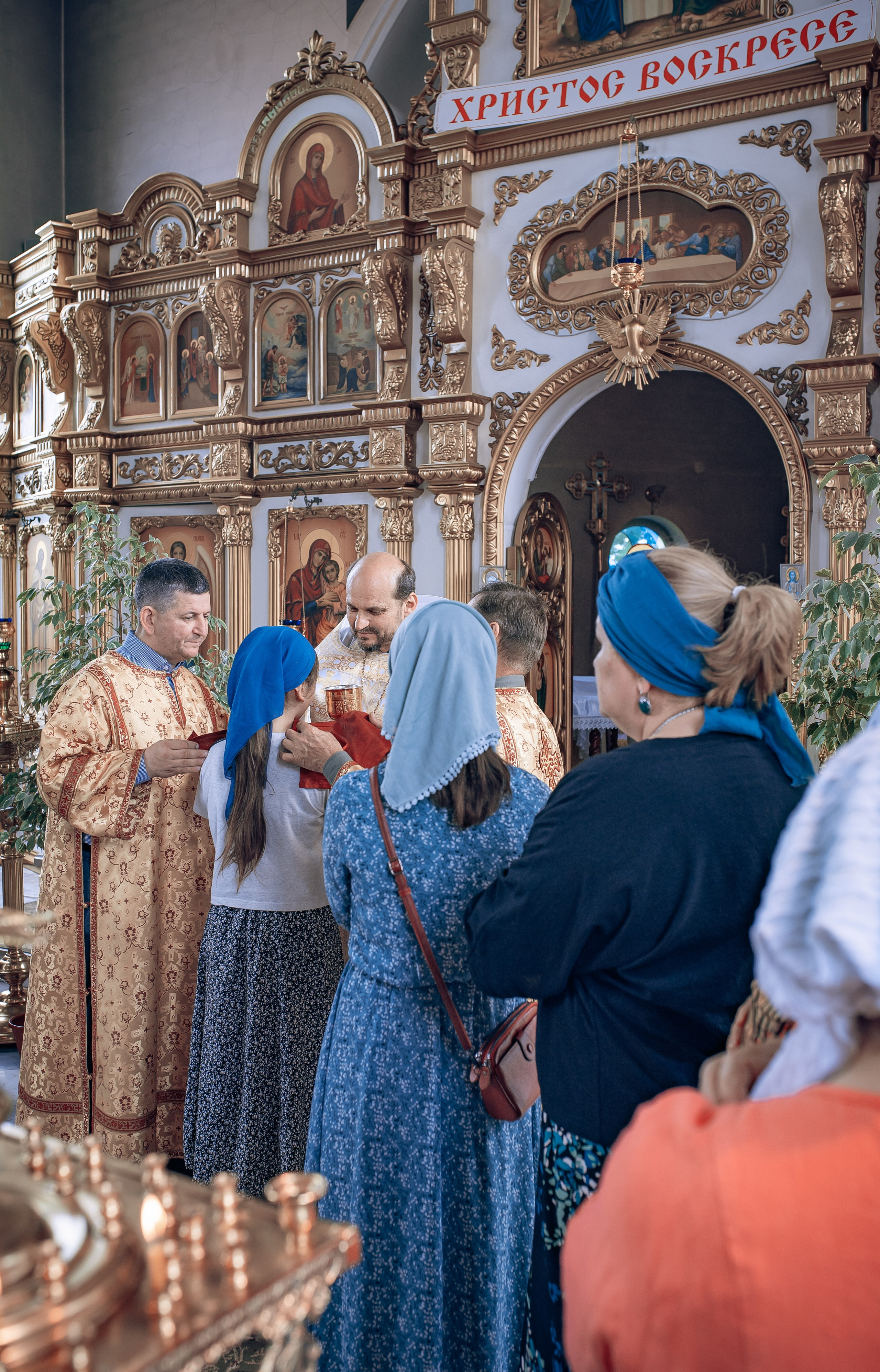 Воскресная служба в Рождественско-Николаевском храме. Фотографы крещения/венчания  Красноярск Татьяна и Вячеслав Переваловы
