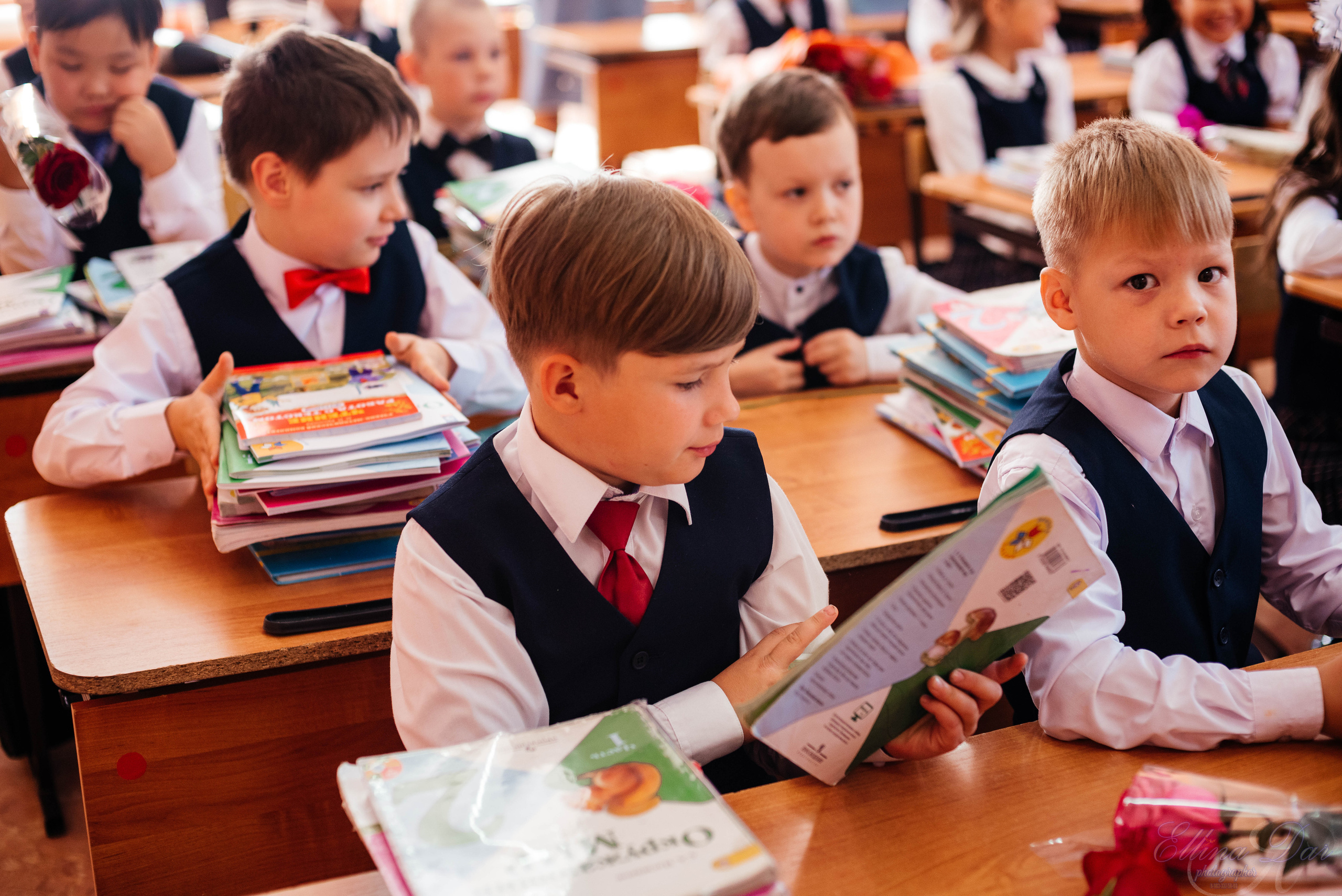 1 сентября 2023 35 школа. Фотограф Эллина Дар г. Улан-Удэ