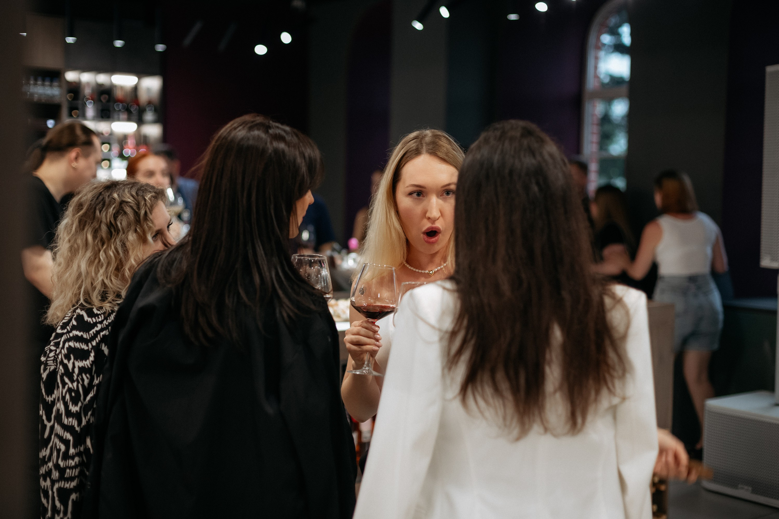 BY SIMPLE ВИНОТЕКА — ОТКРЫТИЕ. СВОИ. ФОТООТЧЕТЫ-СОБЫТИЯ-МЕСТА