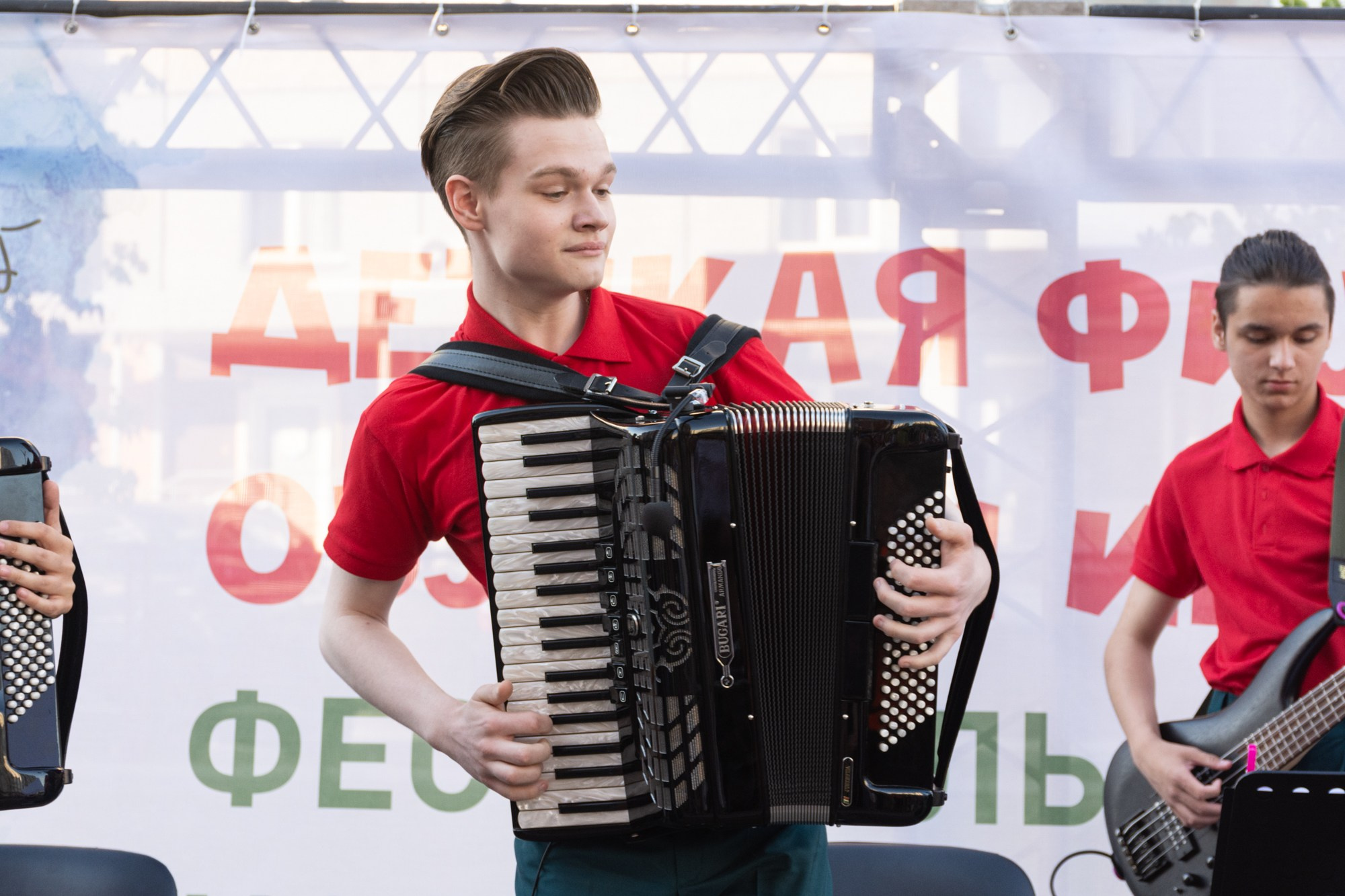 Фестиваль современного исполнительского искусства (Сквер Академ Риверсайд). Фотограф Максим Буряк