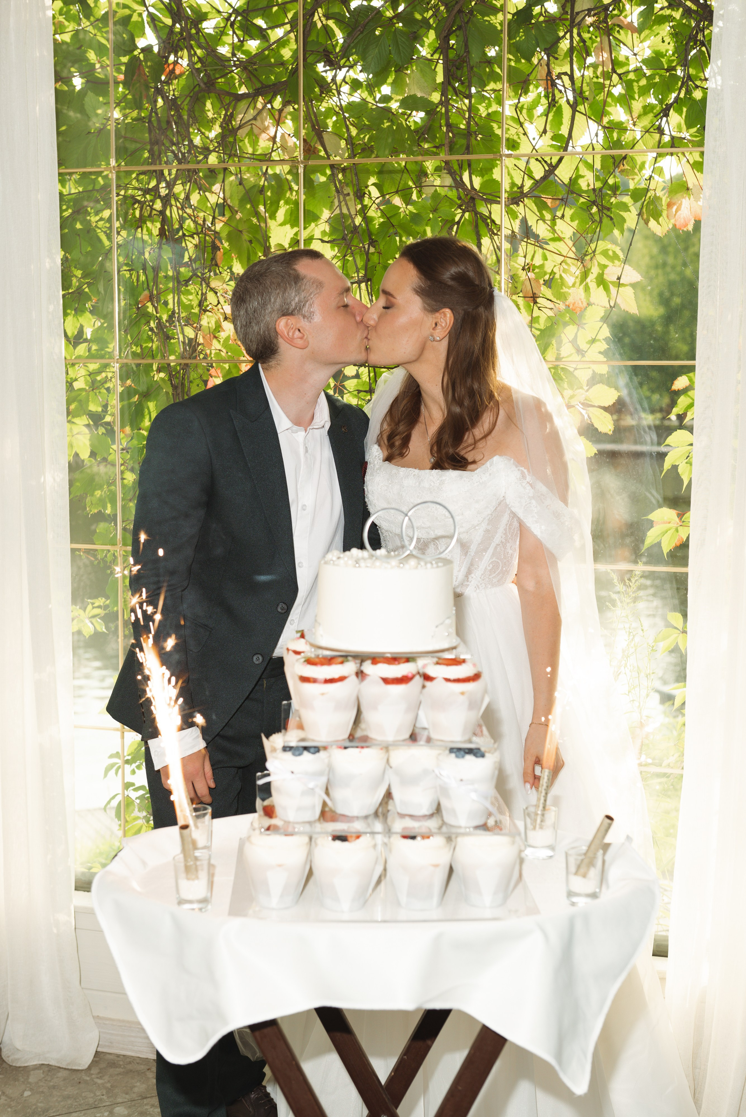 Свадьба в ЗаВидное. Фотограф Москва Настя Профотовна. Репортажные, свадебные и контент фотосессии