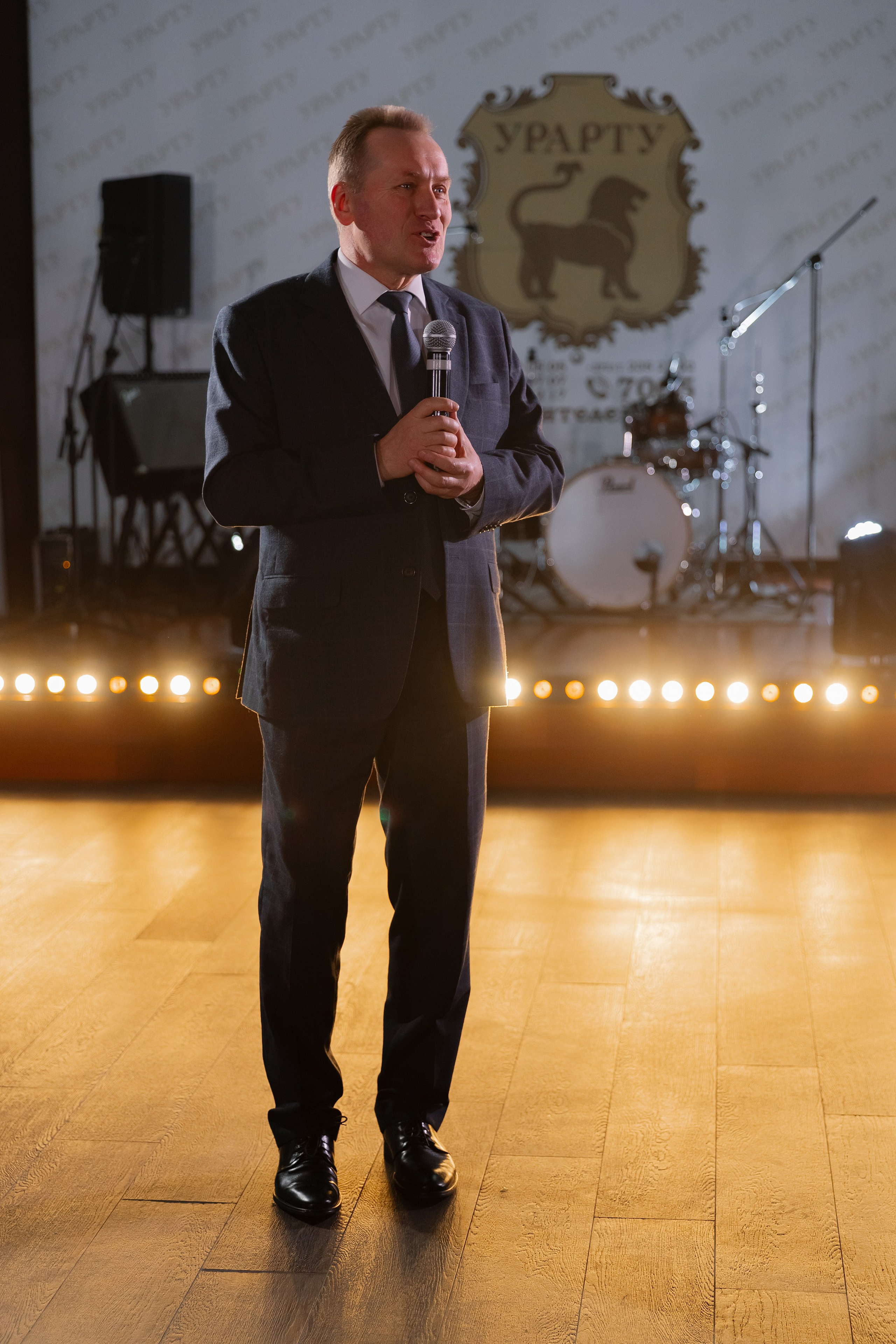 Корпоративная новогодняя фотосъемка для BELARUSBANK в Ресторане «Урарту». Свадебный фотограф в Минске/Беларуси Сергей Спиридонов