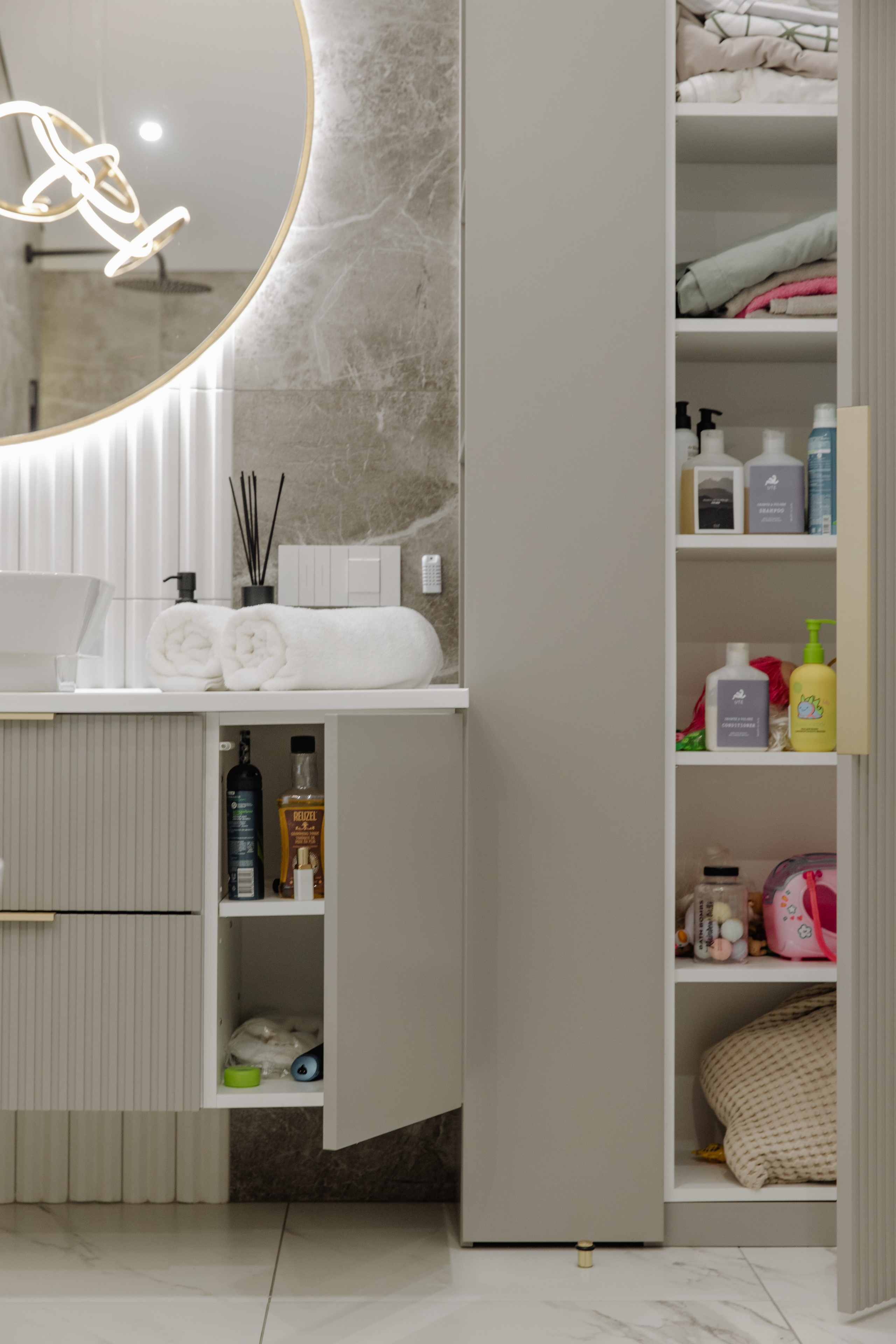 Мебель в Санузел на заказ в Томске. Изготовление тумбы и шкафов. ГУДРУМ — Мебель на заказ в Томске | Кухни | Шкафы | Стулья и Столы