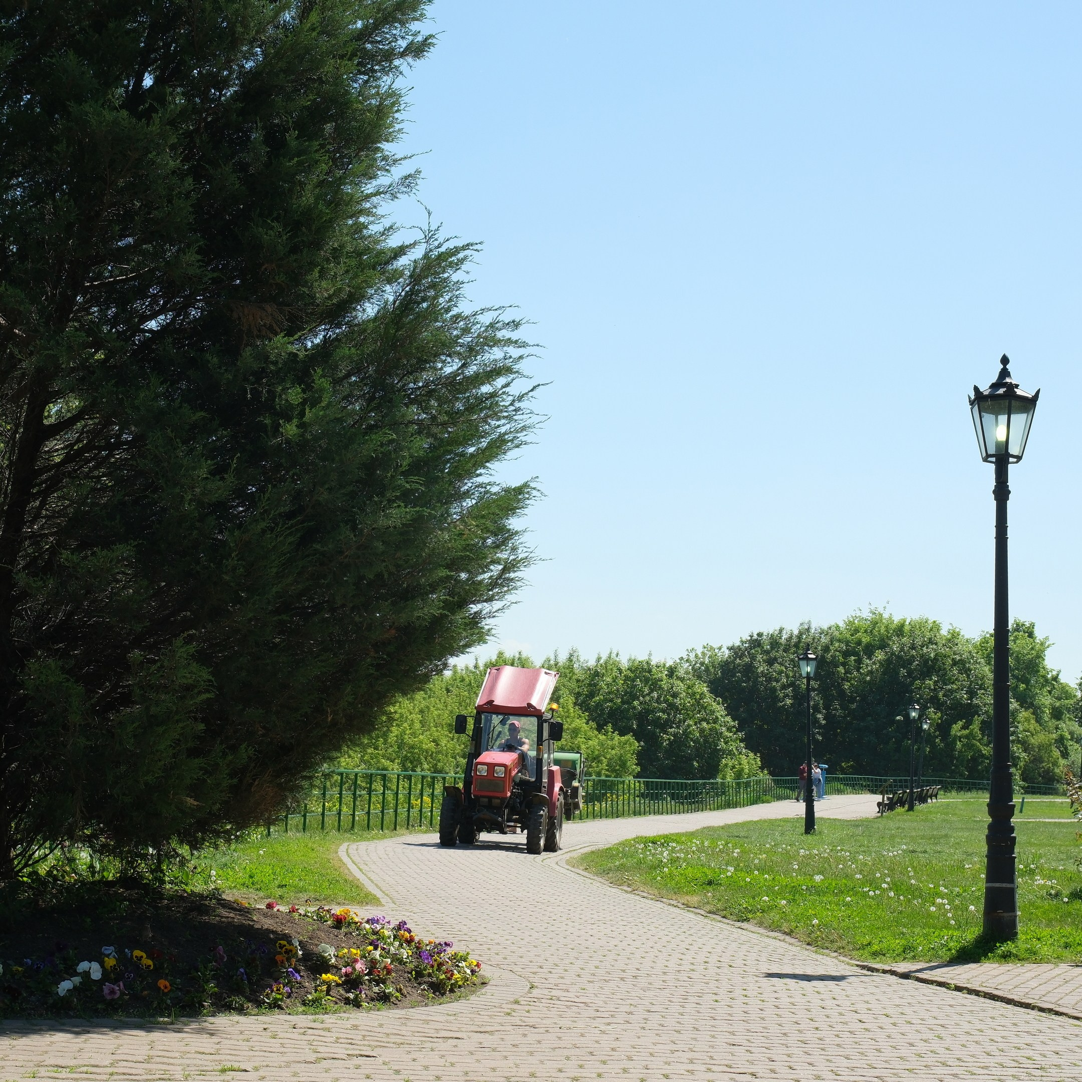 Коломенское 2024. Улица, люди, жизнь…