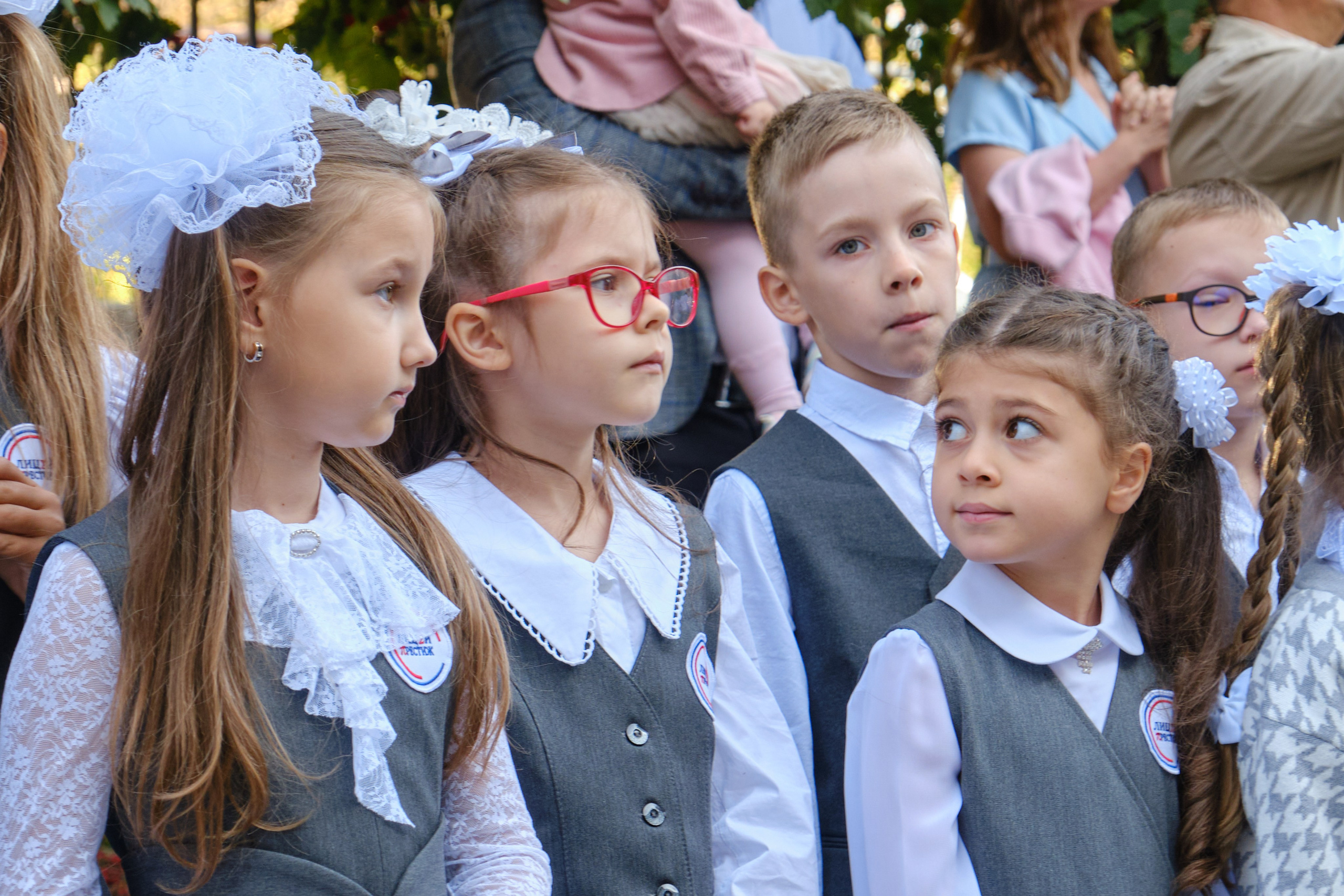 Школьный фотограф Самара. Фотосессия класса в школе, в студии. Цена