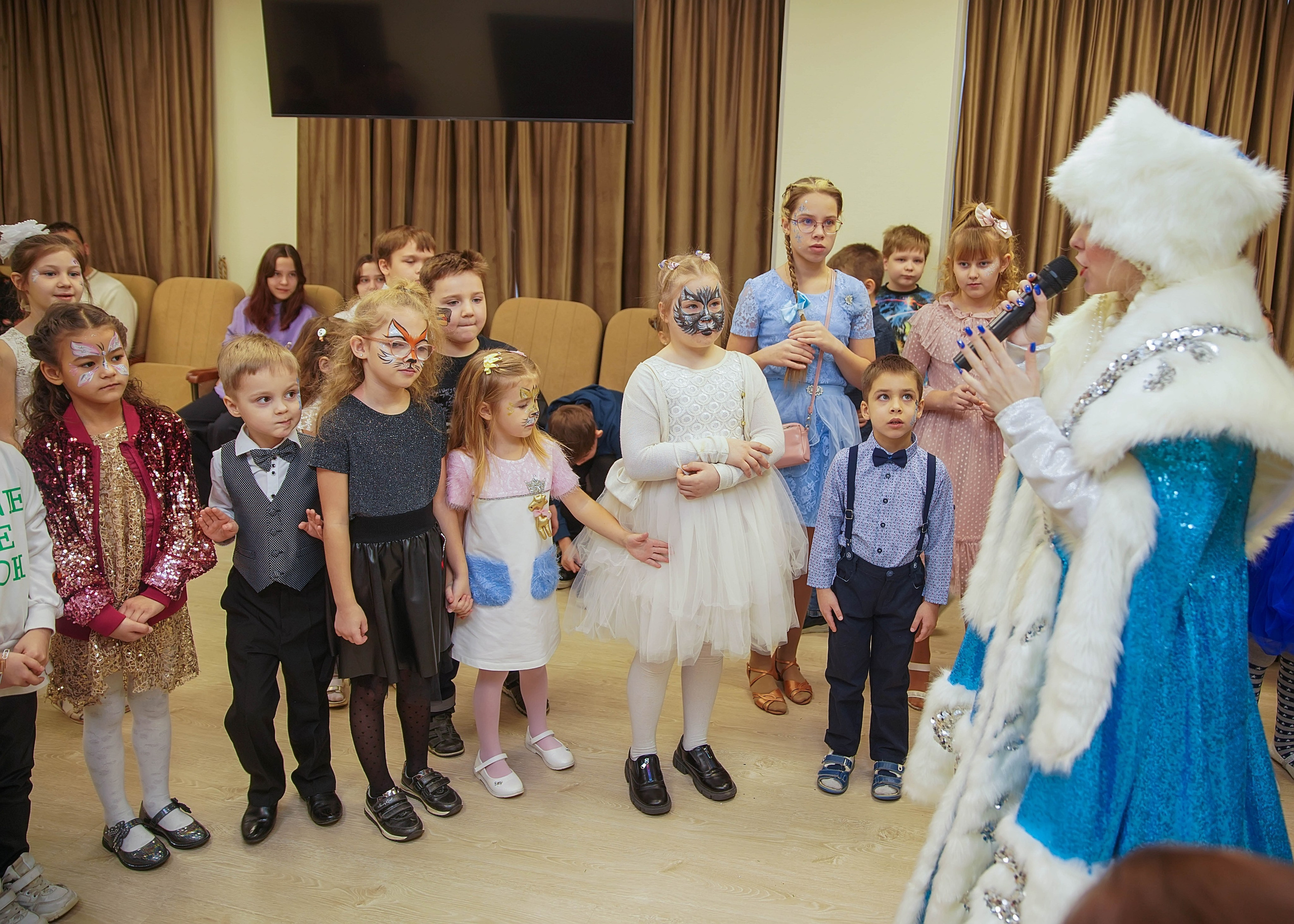 Елка НБД банк. Семейный и детский фотограф в Нижнем Новгороде