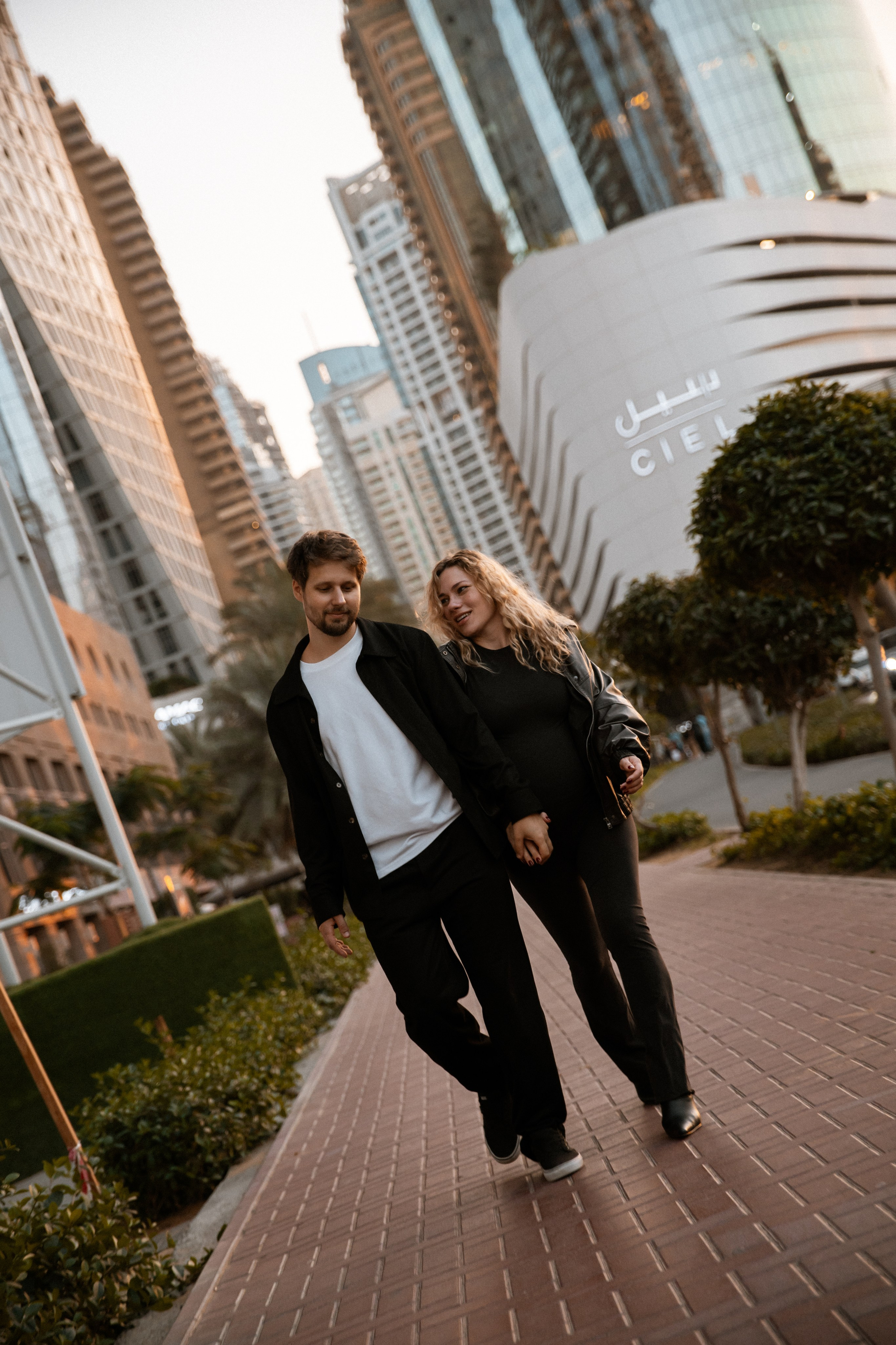 Street Style pregnancy. Валерия Солнцева свадебный и семейный фотограф