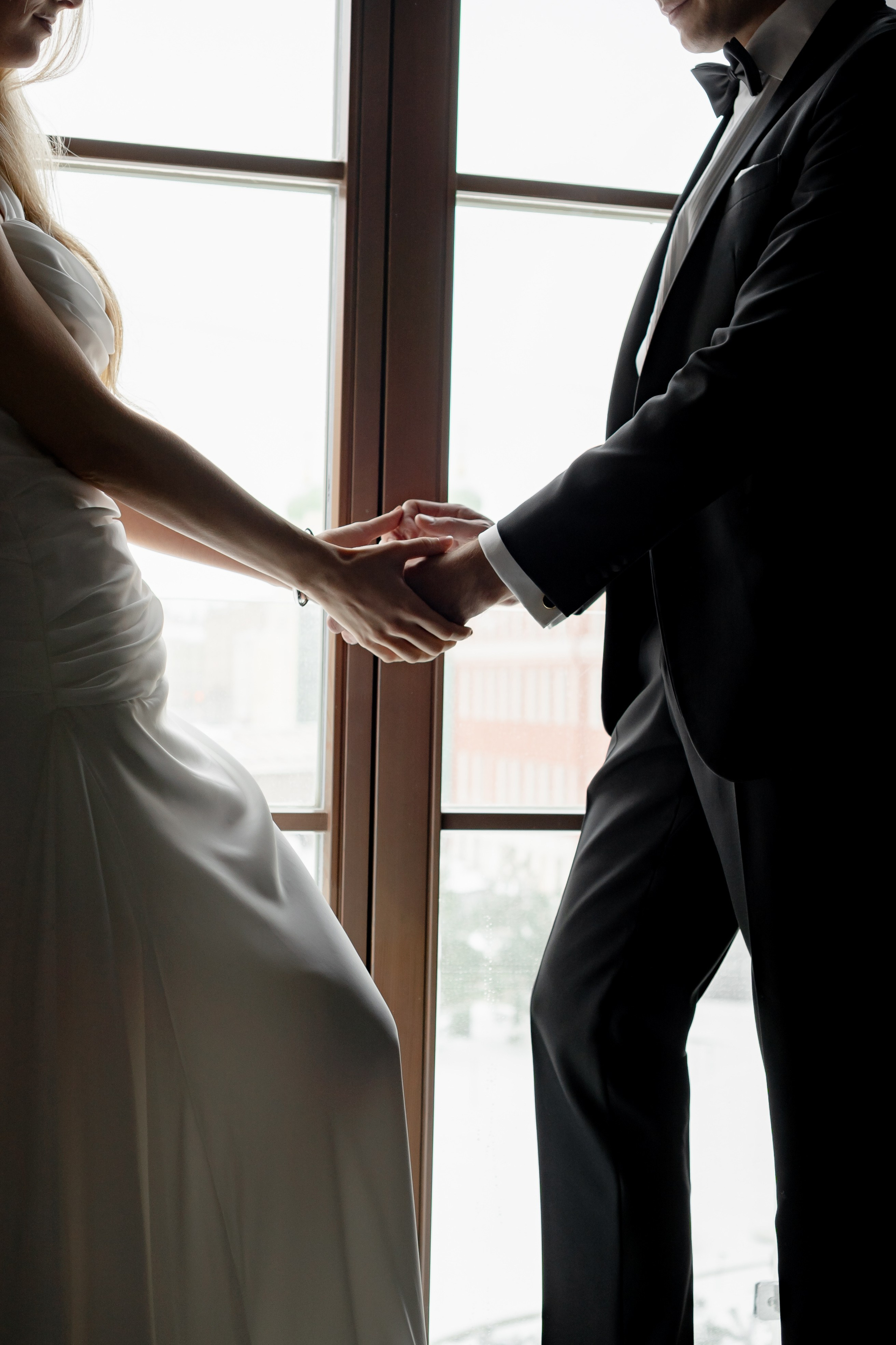 ЭЛЕГАНТНАЯ СВАДБЕНАЯ СЬЕМКА ЖЕНИХА И НЕВЕСТЫ В ДОРОГОМ ОТЕЛЕ САНКТ-ПЕТЕРБУРГА. Профессиональный фотограф, Санкт-Петербург — Виктория Богомолова