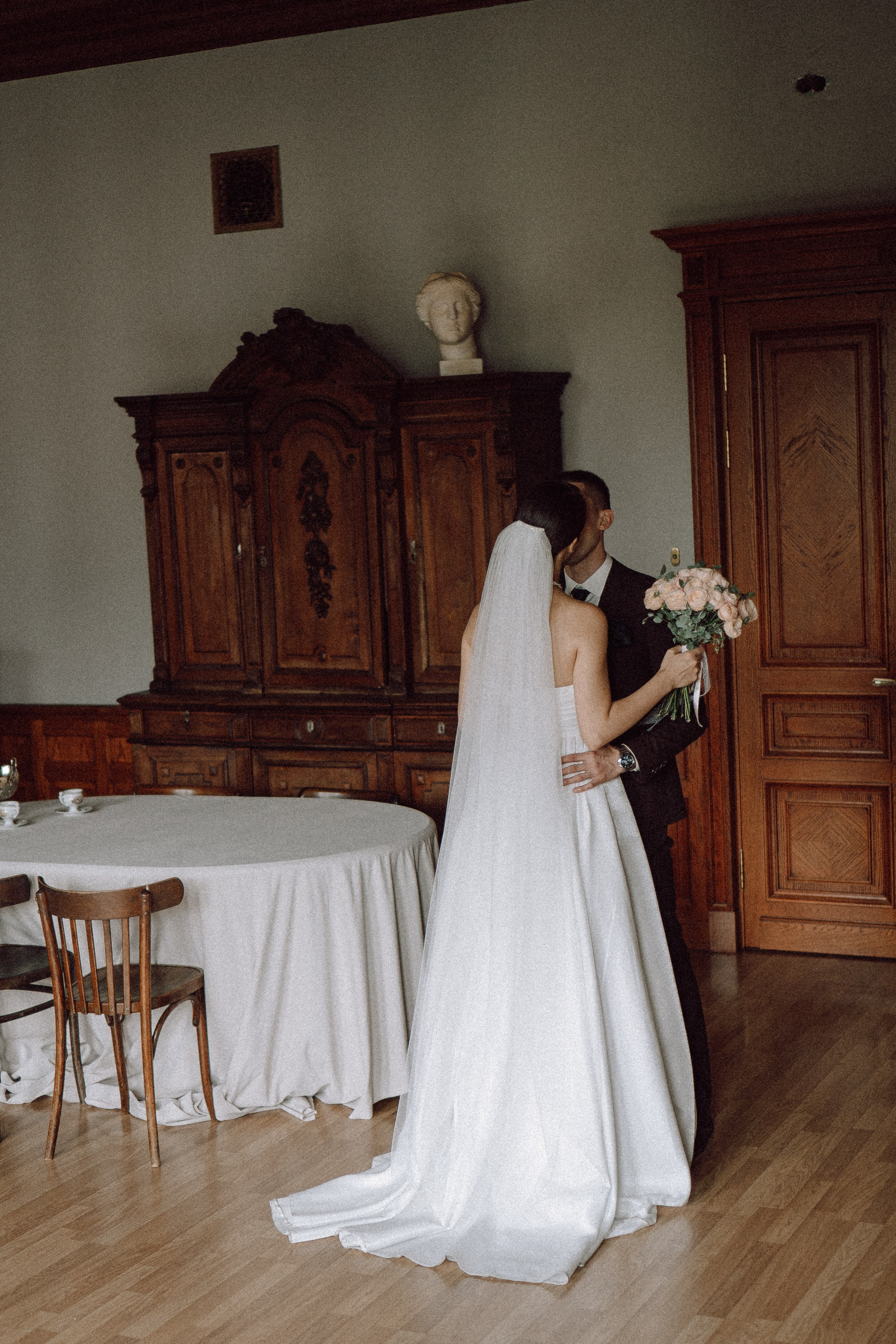 СВАДЕБНАЯ ПРОГУЛКА В САНТК-ПЕТЕРБУРГЕ (ИСАКИЕВСКИЙ СОБОР, ЗИМНЯЯ КАНАВКА, ЭРМИТАЖ И БОЛЬШАЯ МОРСКАЯ УЛИЦА). Профессиональный фотограф, Санкт-Петербург — Виктория Богомолова