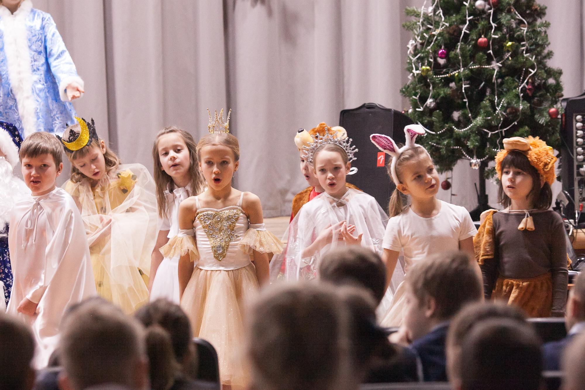 Праздник в школе. Выпускные альбомы Москва СВАО