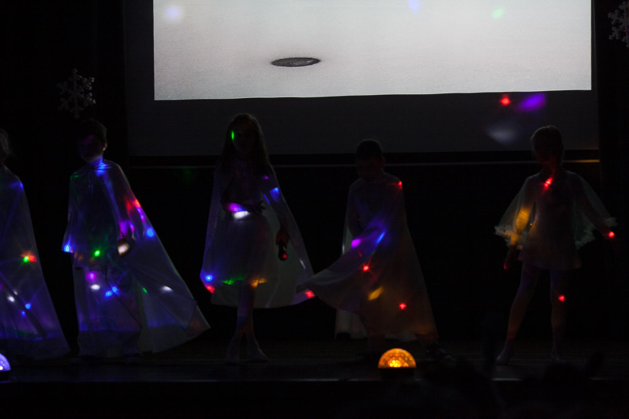 Праздник в школе. Выпускные альбомы Москва СВАО