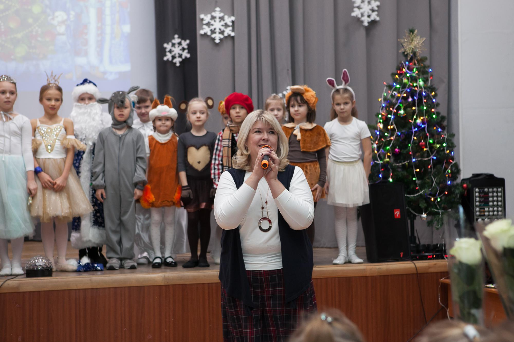 Праздник в школе. Выпускные альбомы Москва СВАО