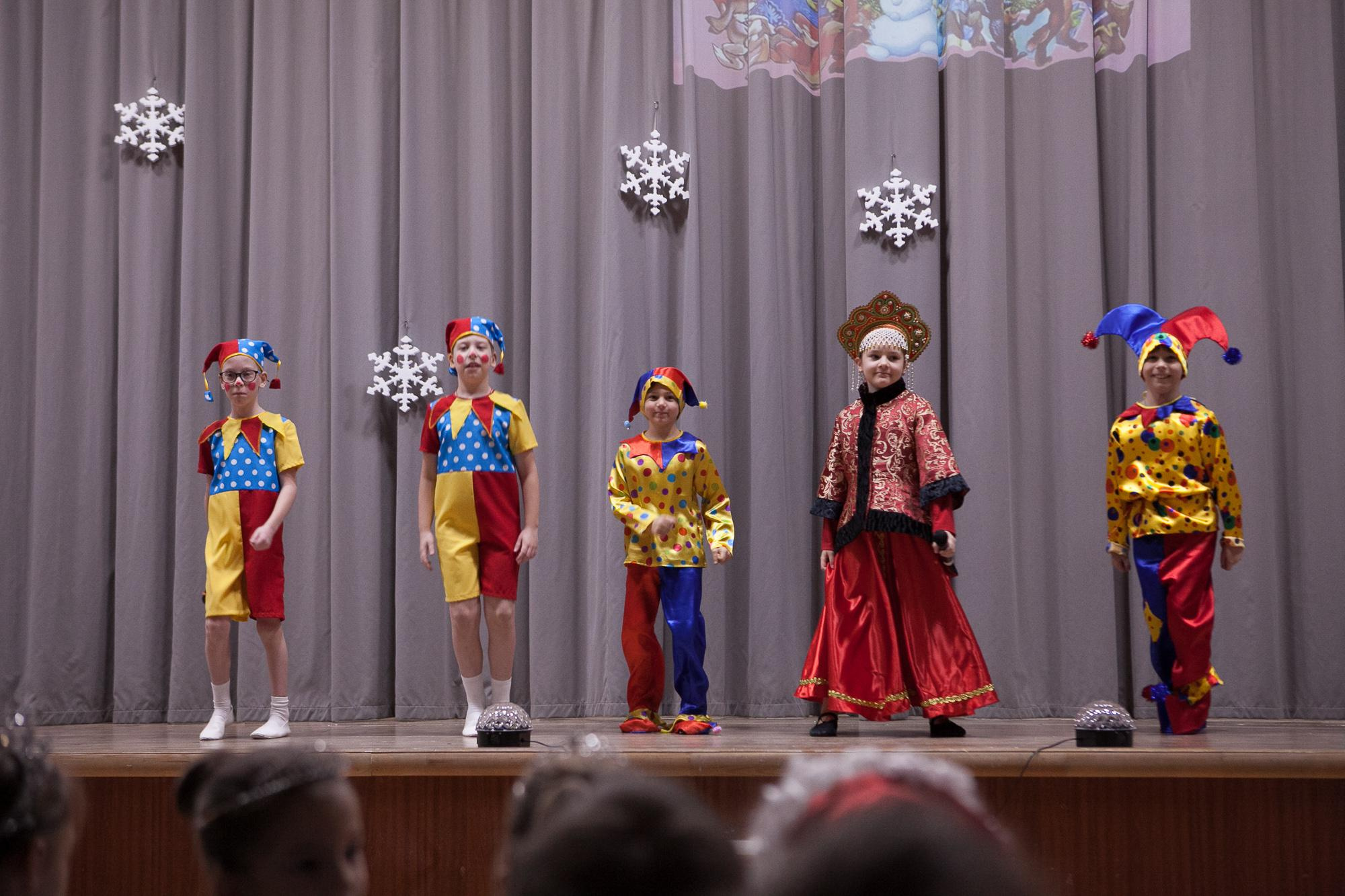 Праздник в школе. Выпускные альбомы Москва СВАО