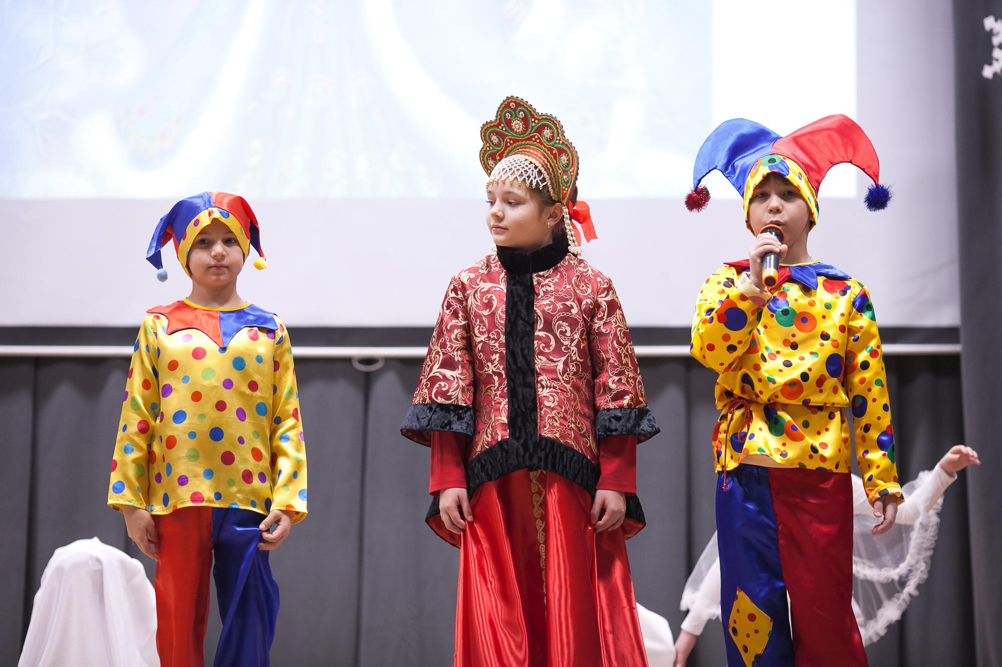 Праздник в школе. Выпускные альбомы Москва СВАО