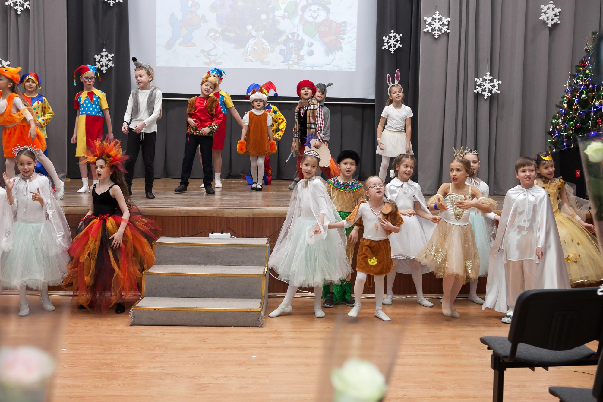 Праздник в школе. Выпускные альбомы Москва СВАО