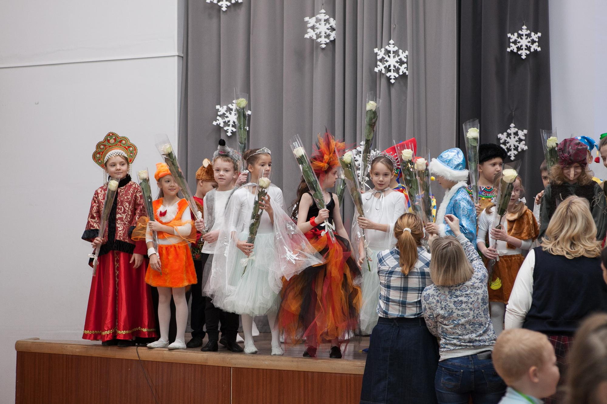 Праздник в школе. Выпускные альбомы Москва СВАО