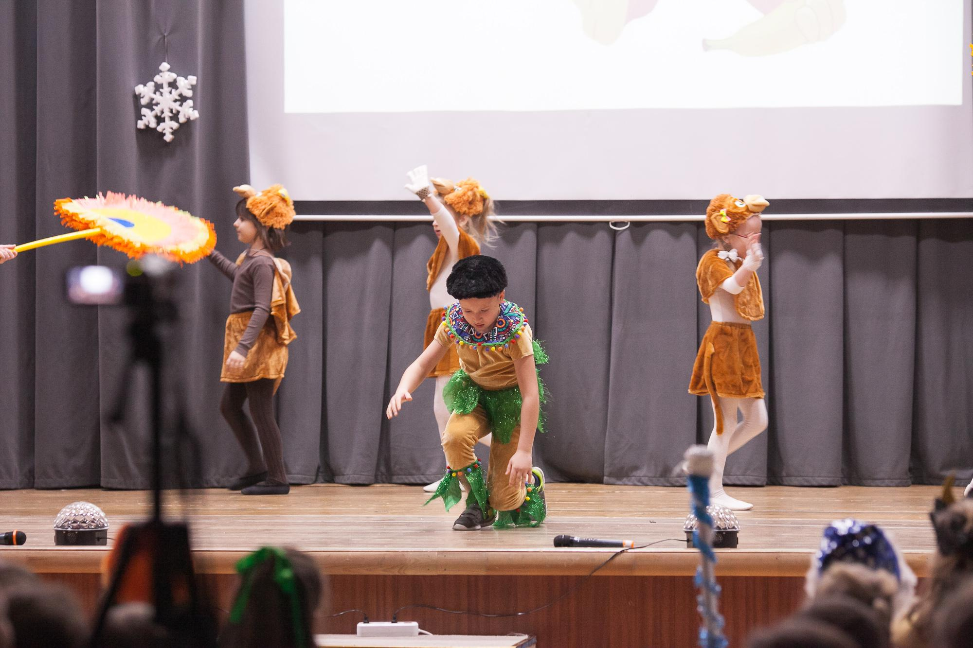 Праздник в школе. Выпускные альбомы Москва СВАО