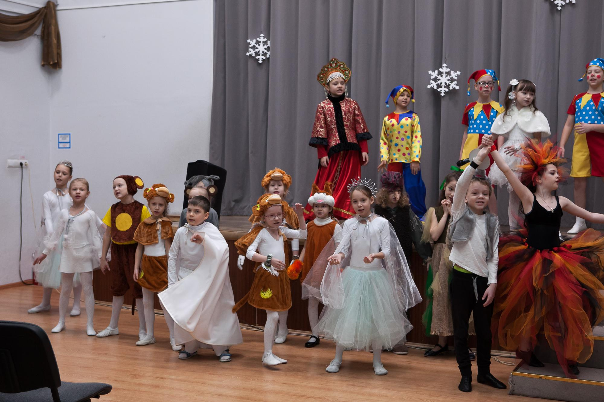 Праздник в школе. Выпускные альбомы Москва СВАО