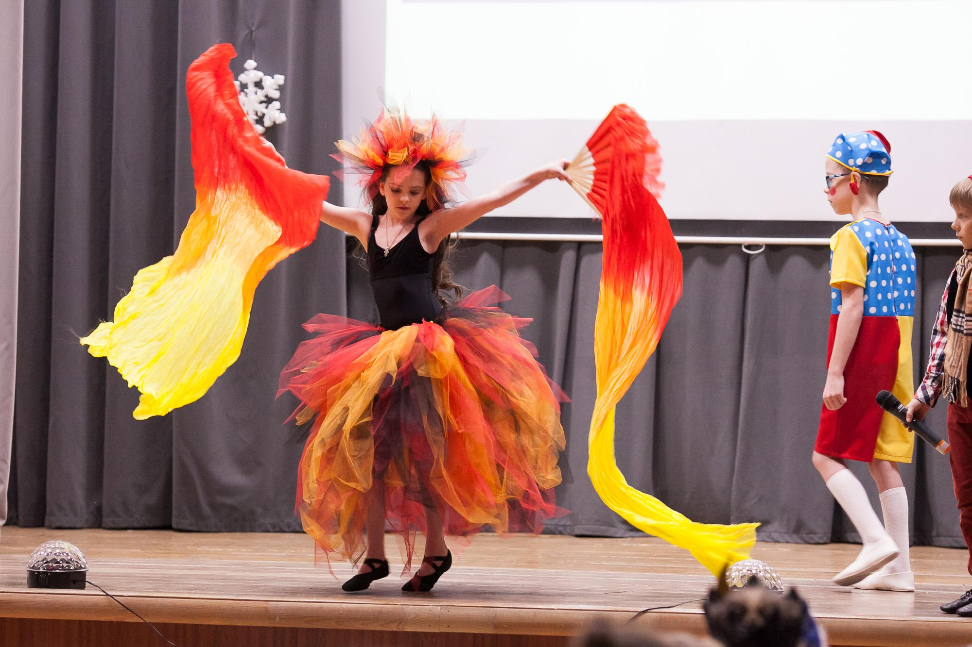 Праздник в школе. Выпускные альбомы Москва СВАО