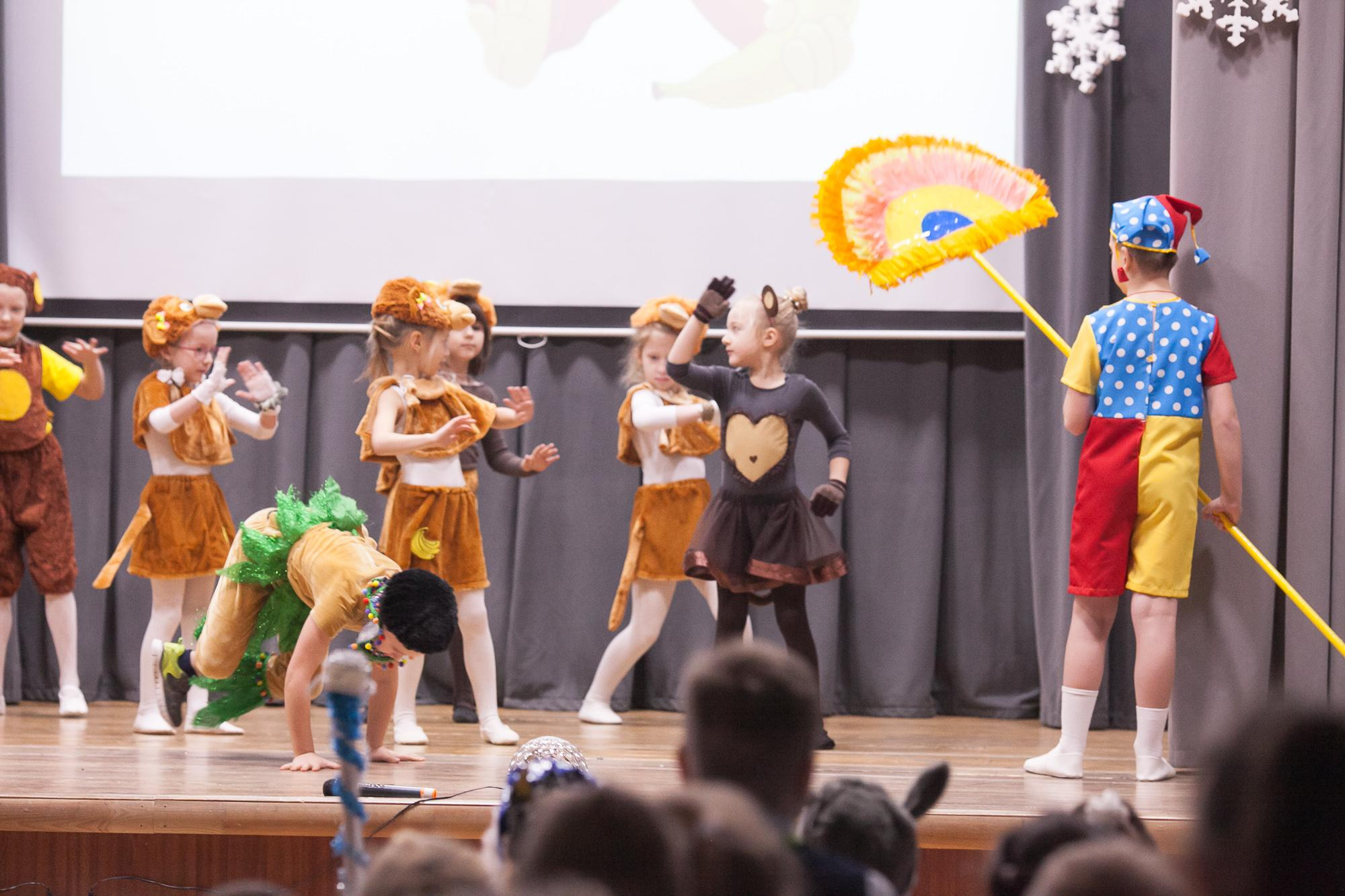 Праздник в школе. Выпускные альбомы Москва СВАО