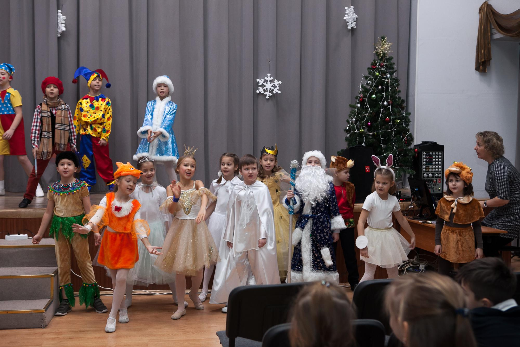 Праздник в школе. Выпускные альбомы Москва СВАО