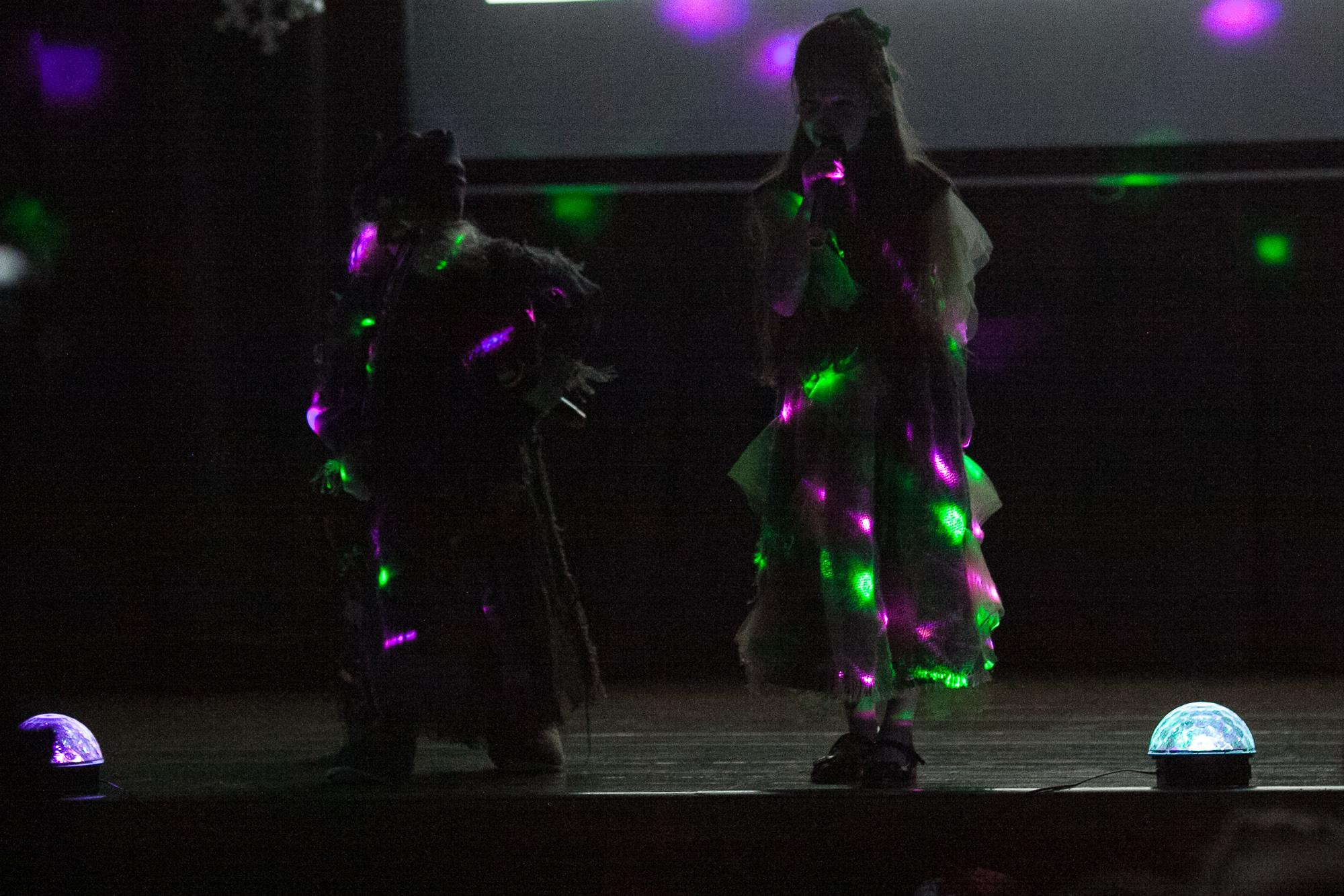 Праздник в школе. Выпускные альбомы Москва СВАО