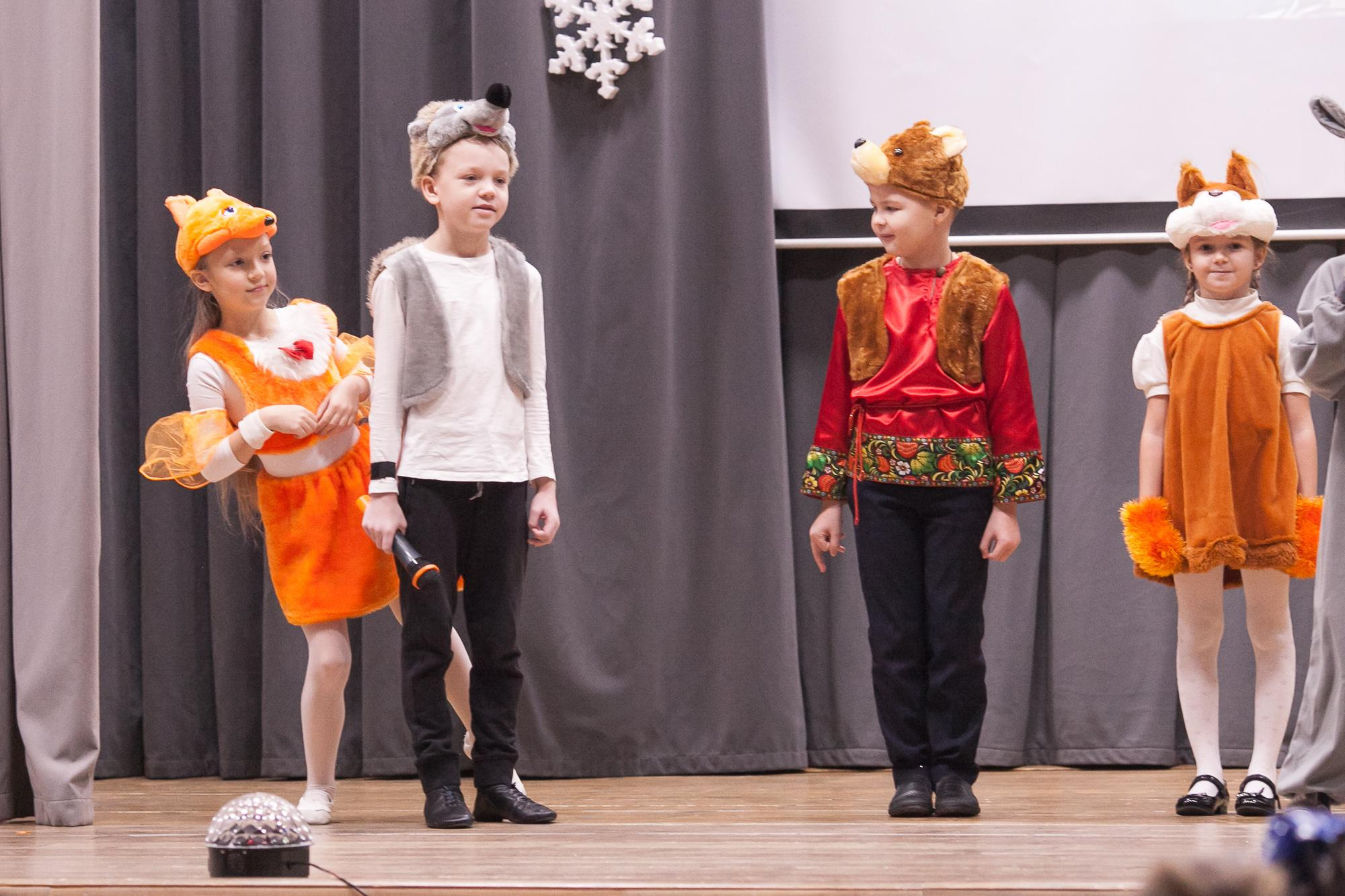 Праздник в школе. Выпускные альбомы Москва СВАО