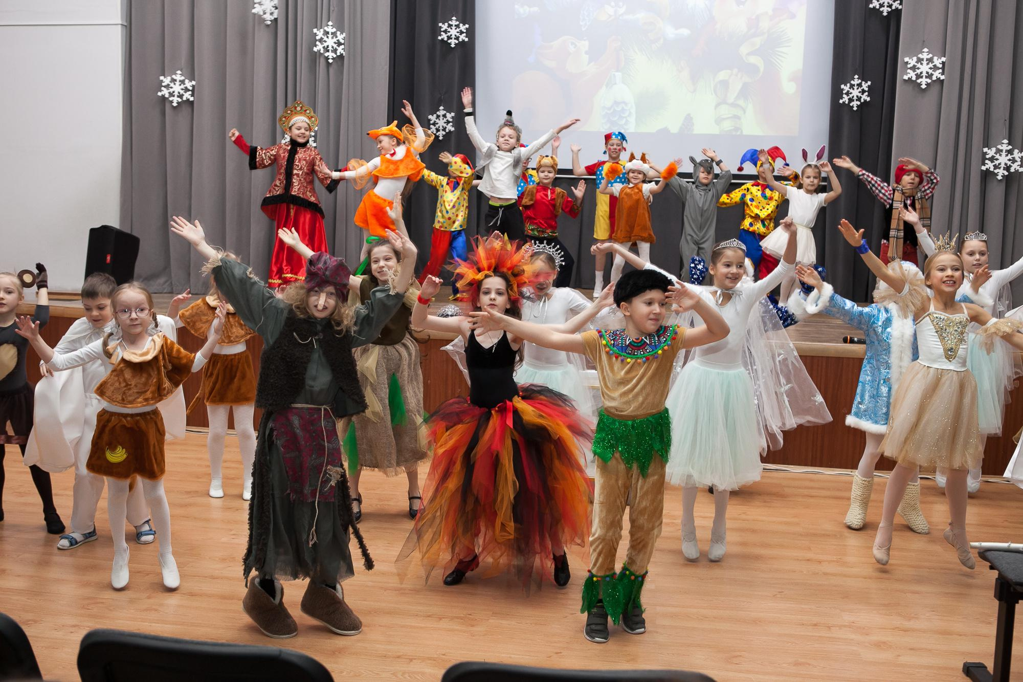 Праздник в школе. Выпускные альбомы Москва СВАО