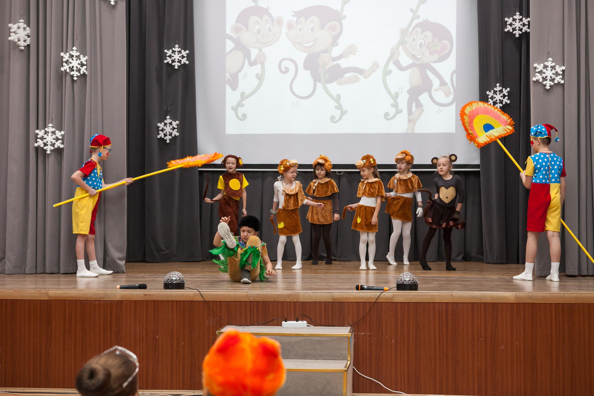 Праздник в школе. Выпускные альбомы Москва СВАО