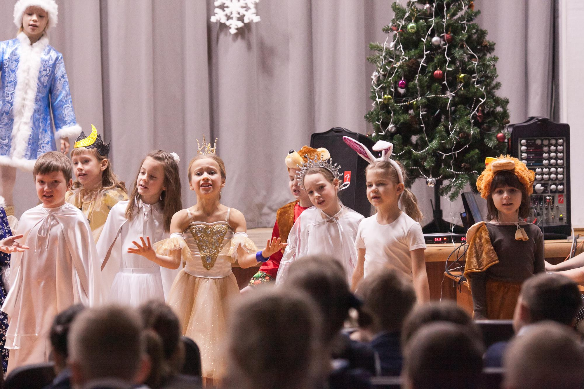 Праздник в школе. Выпускные альбомы Москва СВАО