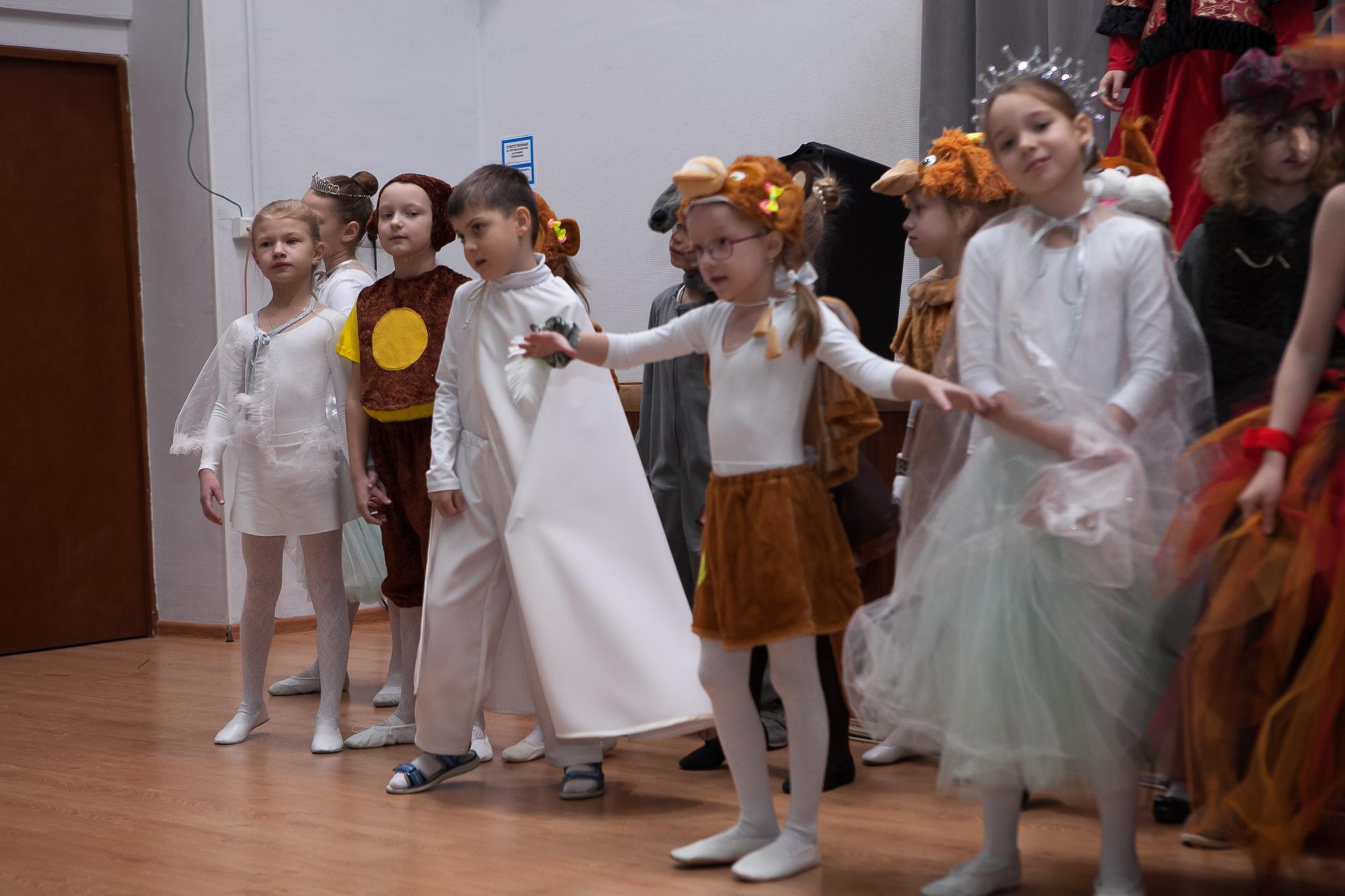 Праздник в школе. Выпускные альбомы Москва СВАО