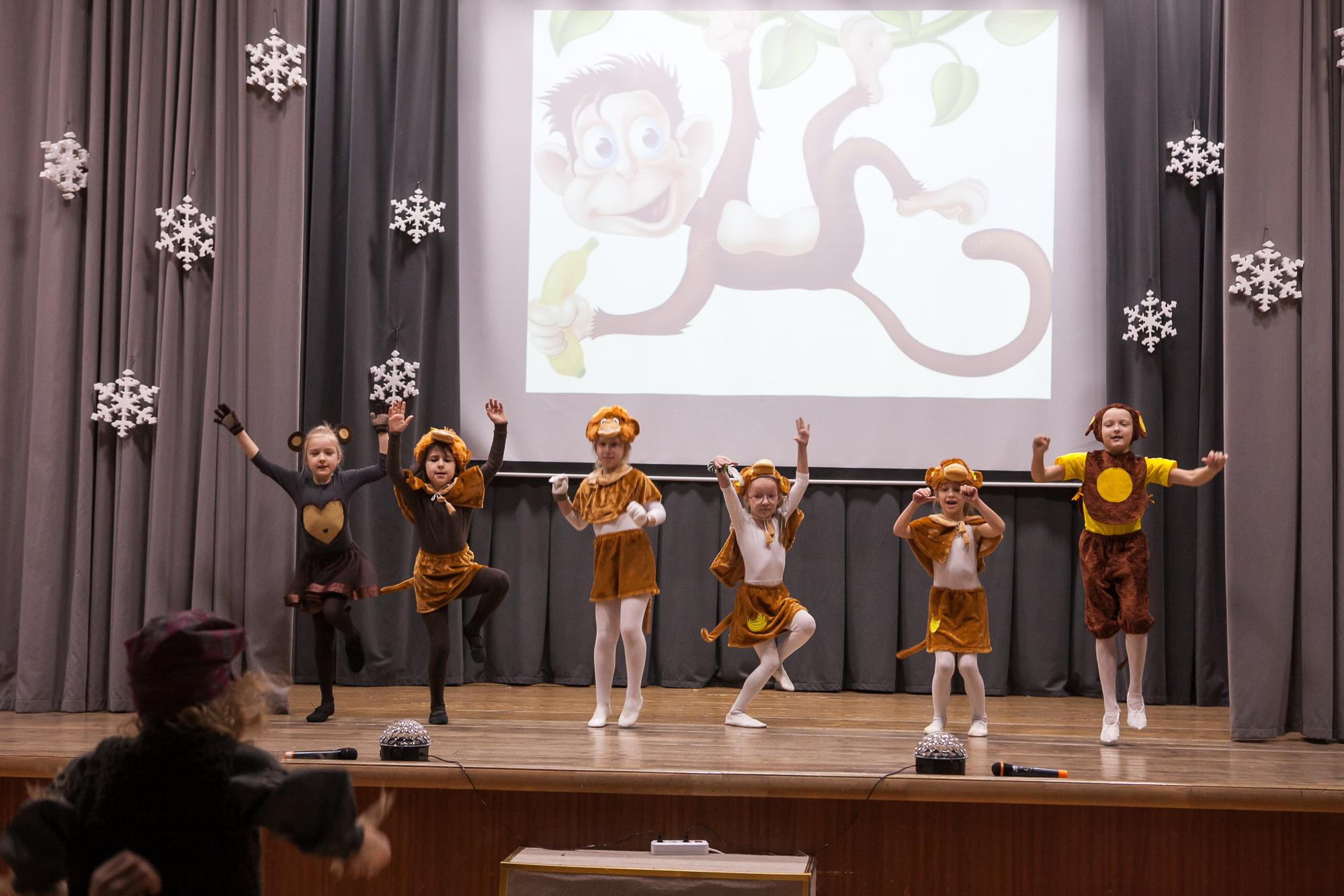 Праздник в школе. Выпускные альбомы Москва СВАО